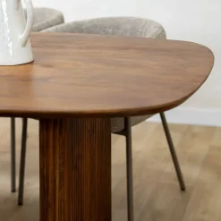 Vane Living Eettafels|Aki Eettafel bruin Deens Ovaal 200cm