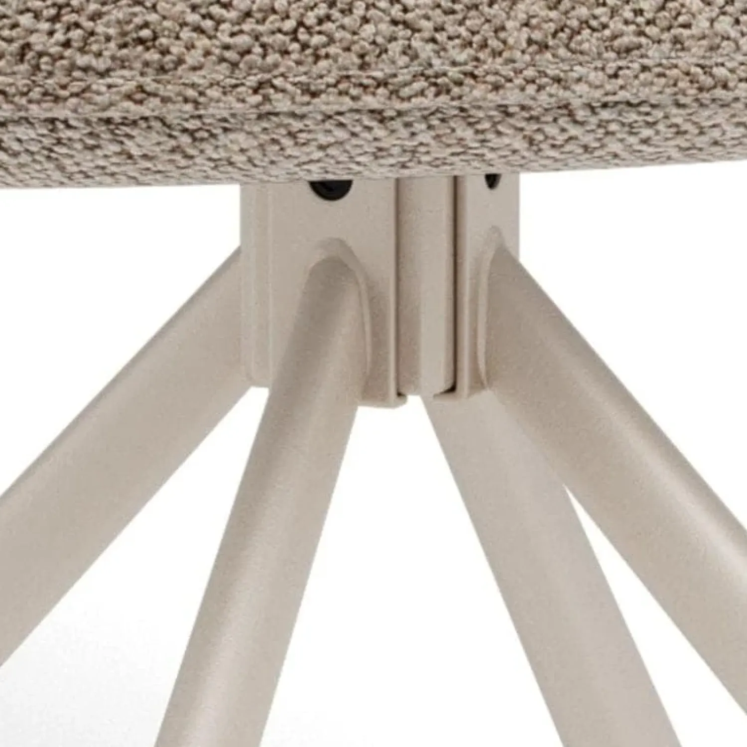 Nordhavn Eetkamerstoelen|Alice Eetkamerstoel beige met beige onderstel