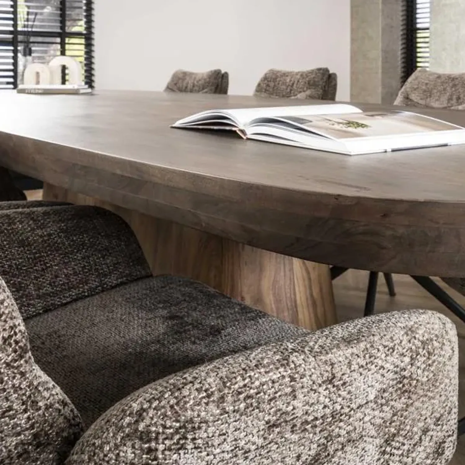 Kalfort Eettafels|Andreas Eettafel deens ovaal Acaciahout 300cm
