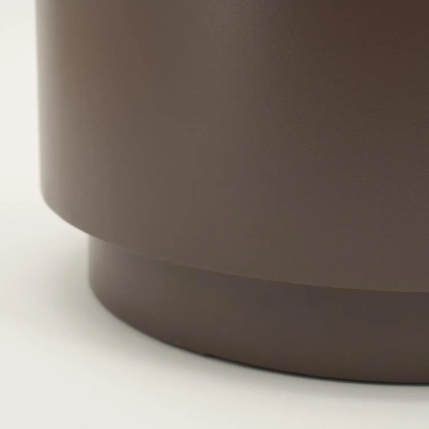 By Boo Bijzettafels|Bijzettafel Mesita Donkertaupe 37cm