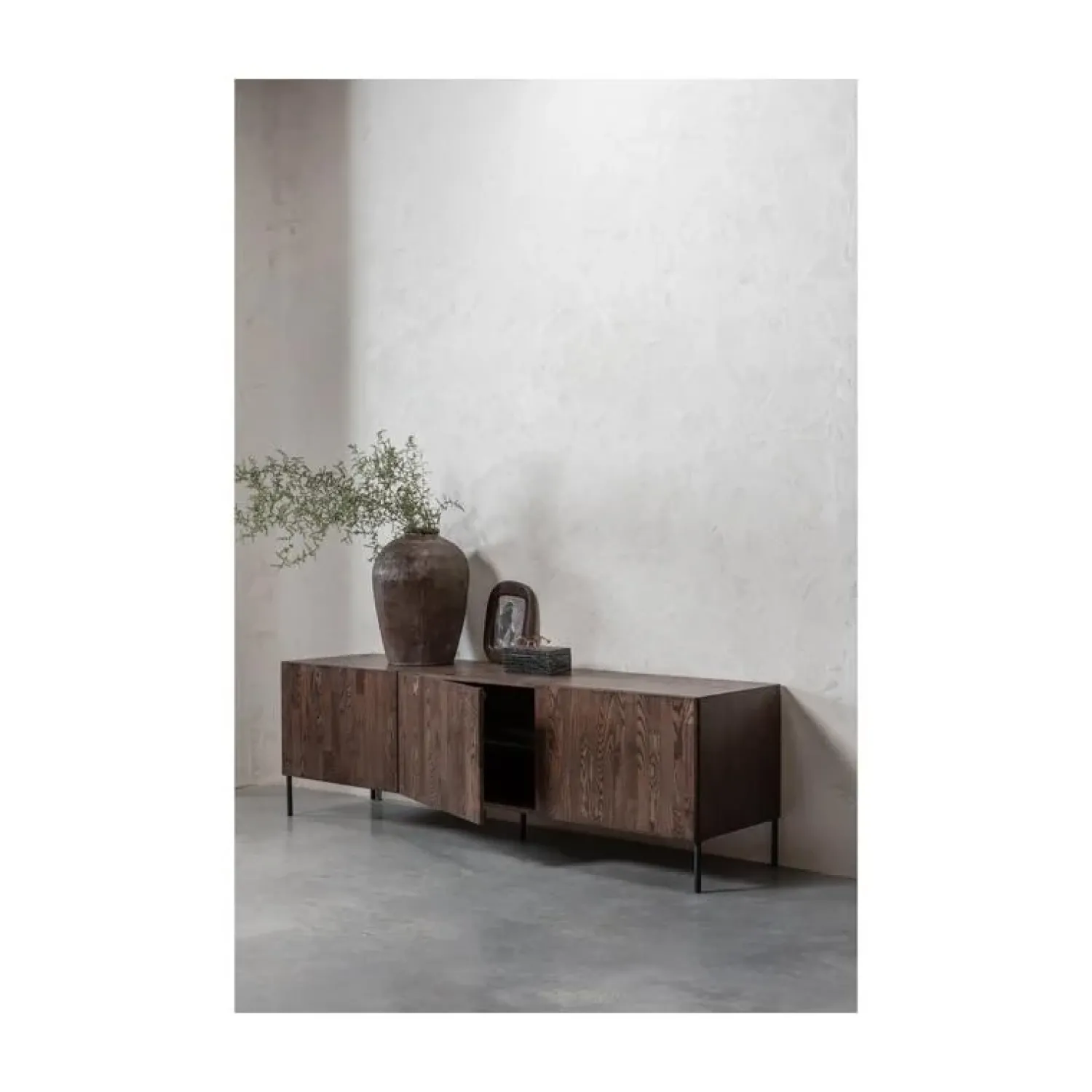 WOOOD Industriele Kasten|Tv Meubels|Bono Gravure Tv meubel essenhout bruin 180cm
