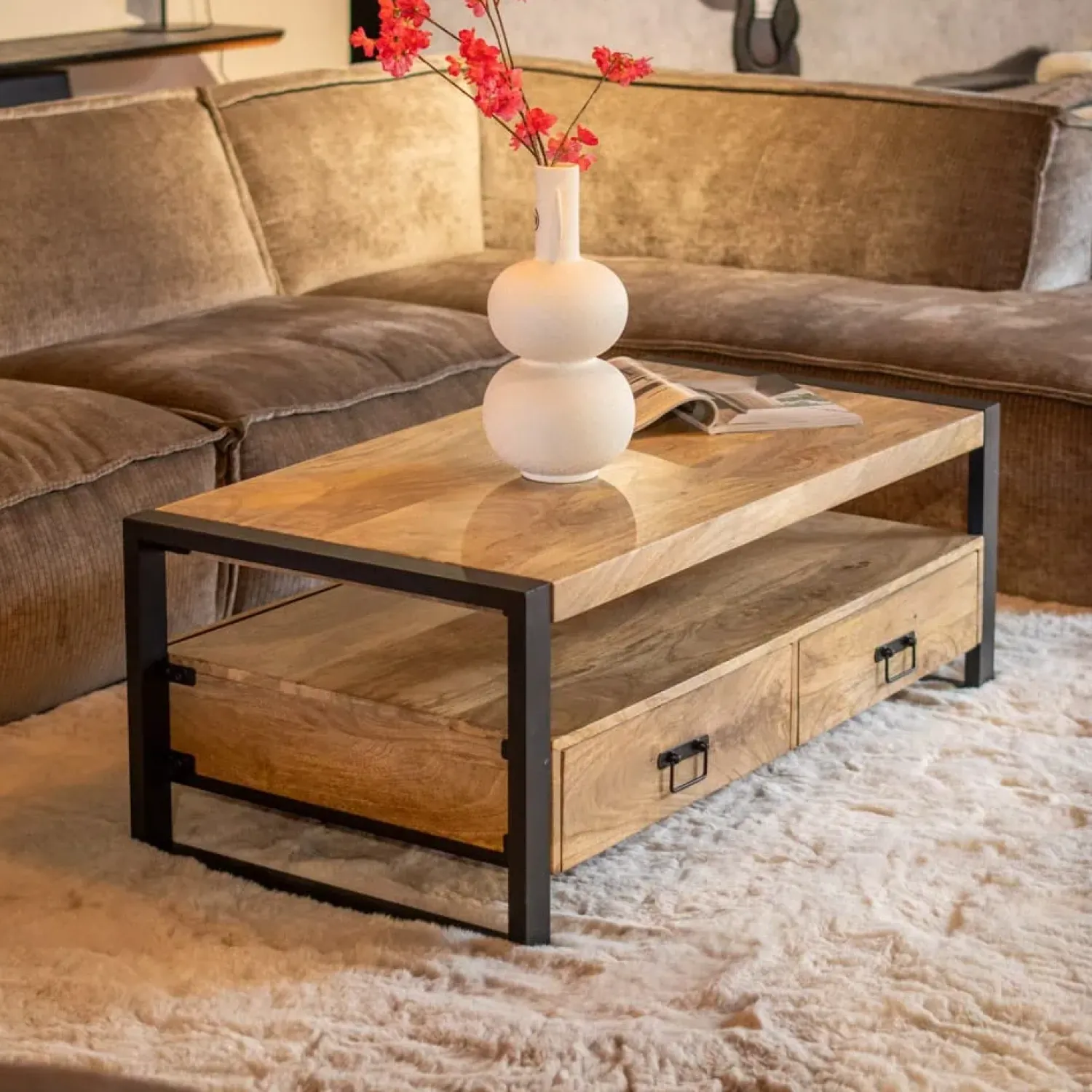 Furndea Salontafels|Britt salontafel industrieel mangohout met 4 lades 120cm