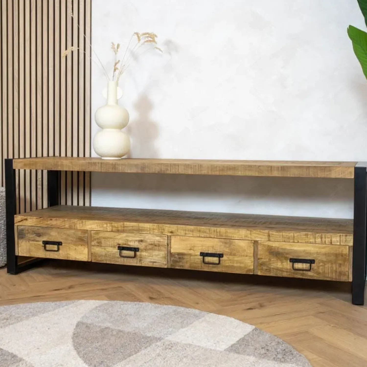Furndea Industriele Kasten|Tv Meubels|Britt tv meubel industrieel mangohout 180cm