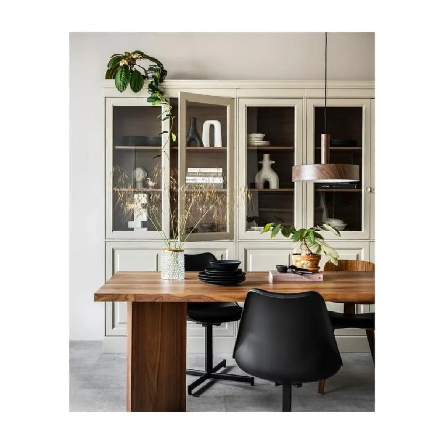 vtwonen Vitrinekasten|Industriele Kasten|Chow Vitrinekast grenen beige 105cm