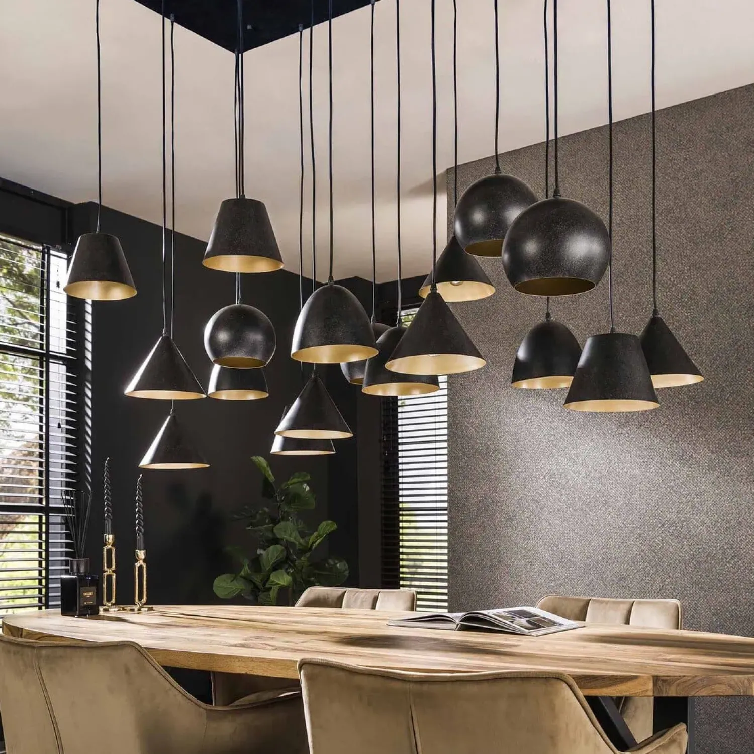 Kalfort Hanglampen|Conor 18-lichts Hanglamp XXL zwart