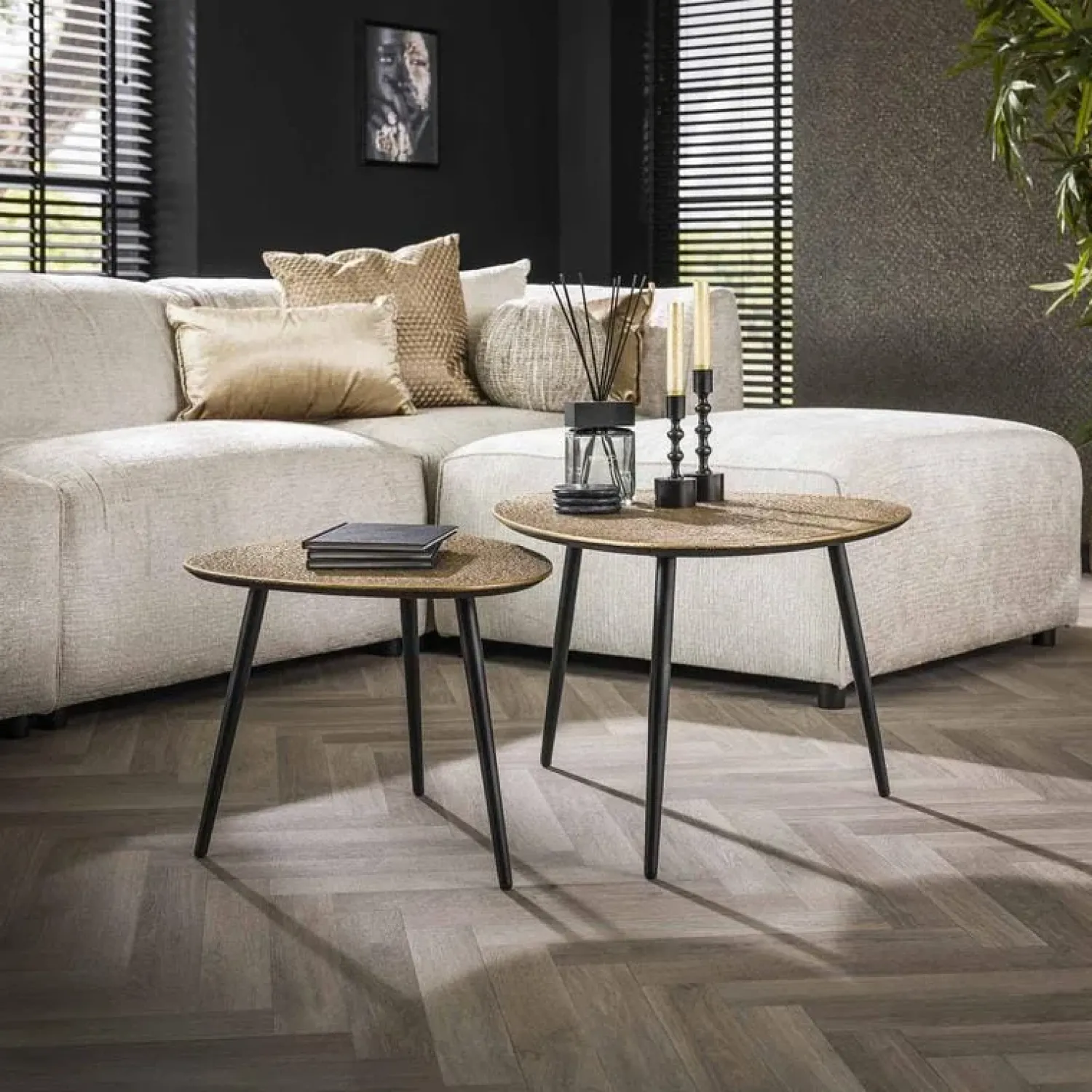 Kalfort Salontafels|Cruller Salontafel set van 2 driehoekig Brons