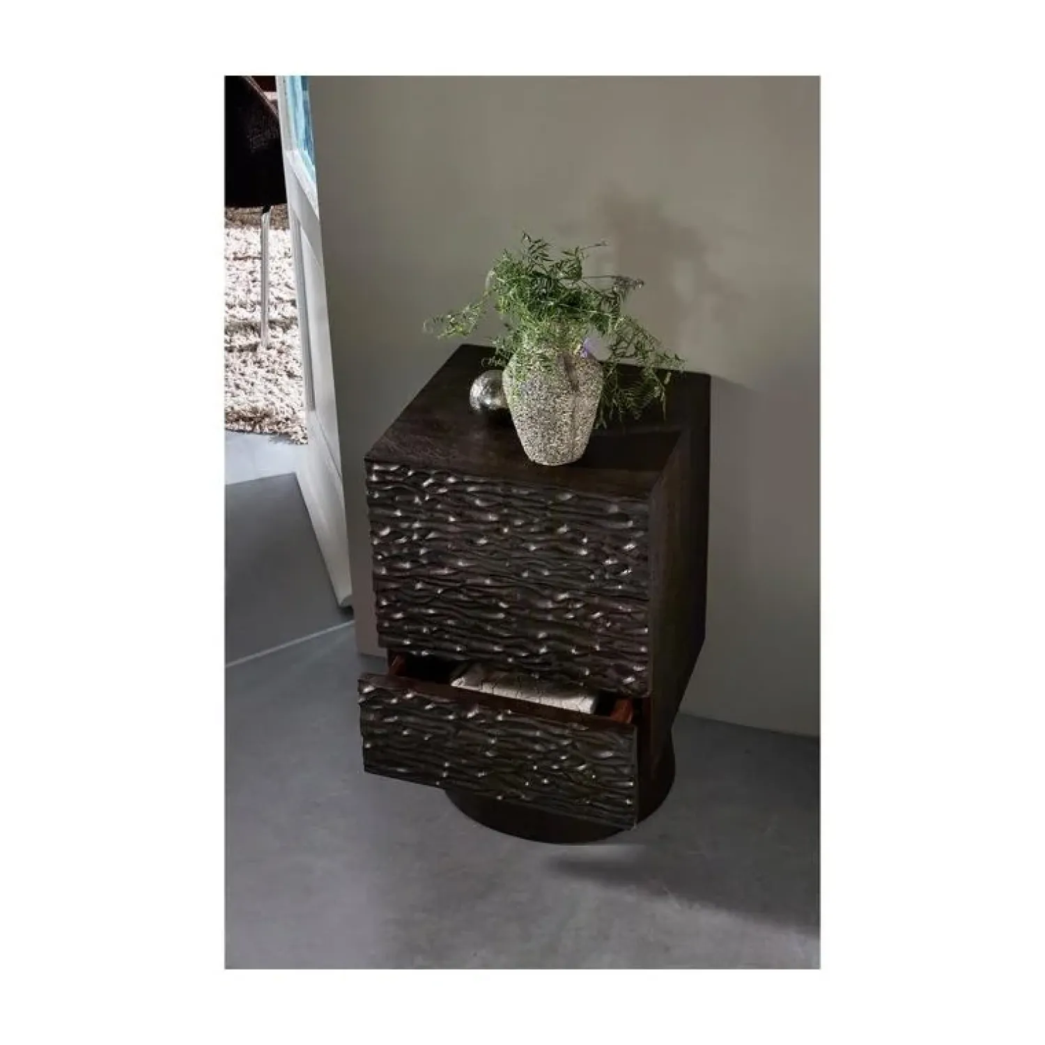 WOOOD Nachtkastjes|Industriele Kasten|Crumble Carved Nachtkastje mangohout donkerbruin 40cm