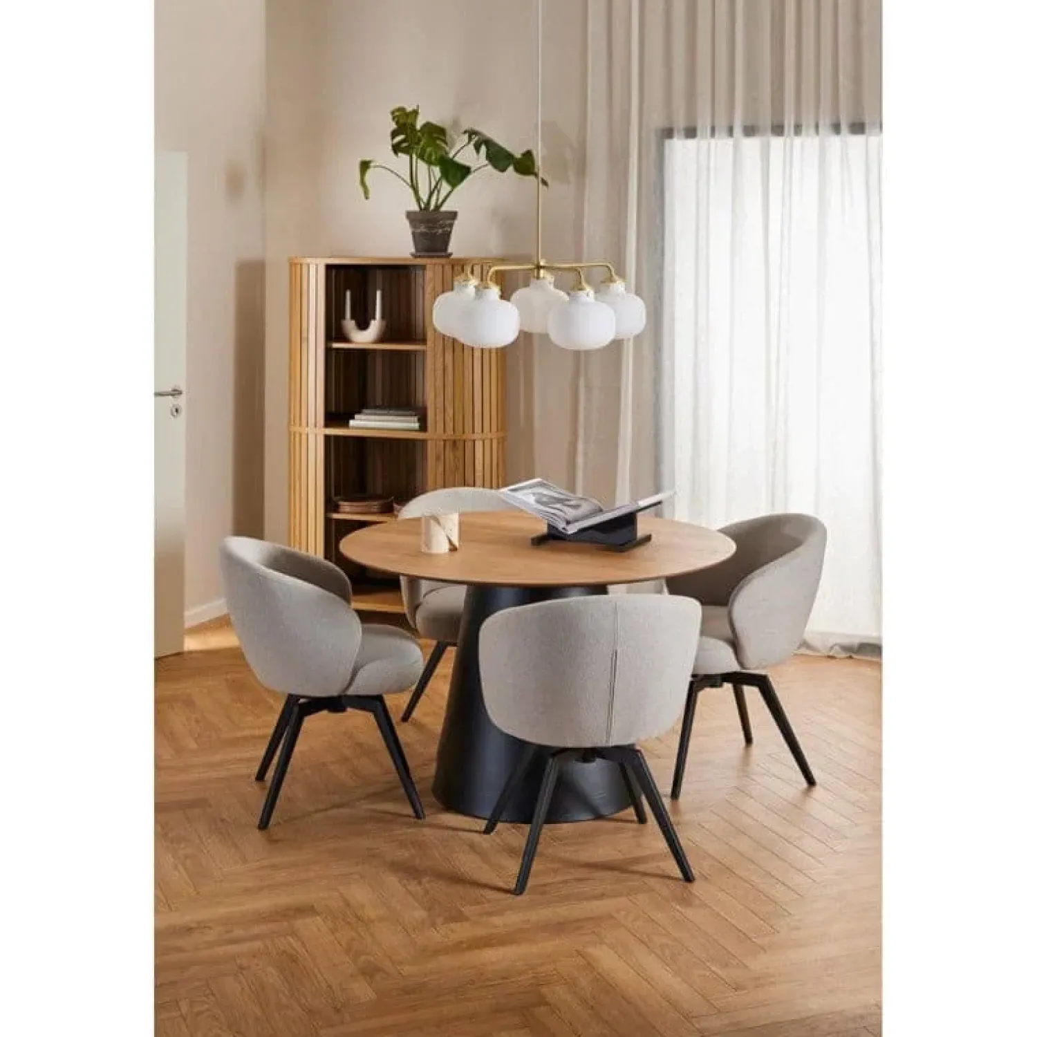 Nordhavn Eettafels|Dalvik Eettafel Rond Naturel met Zwarte poot 120cm