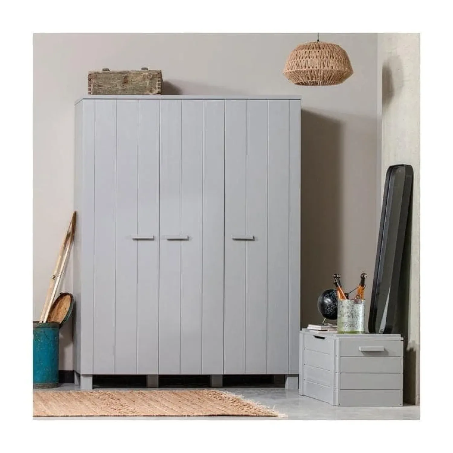 WOOOD Industriele Kasten|Kledingkasten|Dennis 3-deurs Kledingkast grenen grijs 158cm