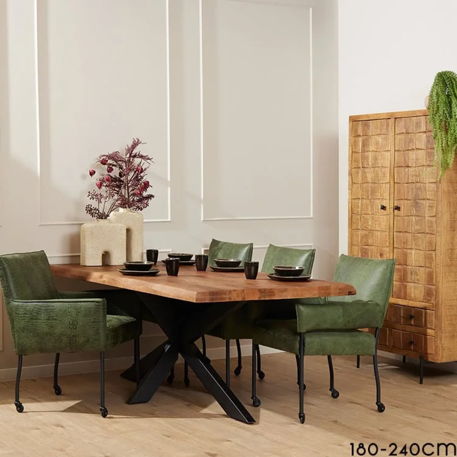 Furndea Eettafels|Devi eettafel boomstam mangohout 240cm
