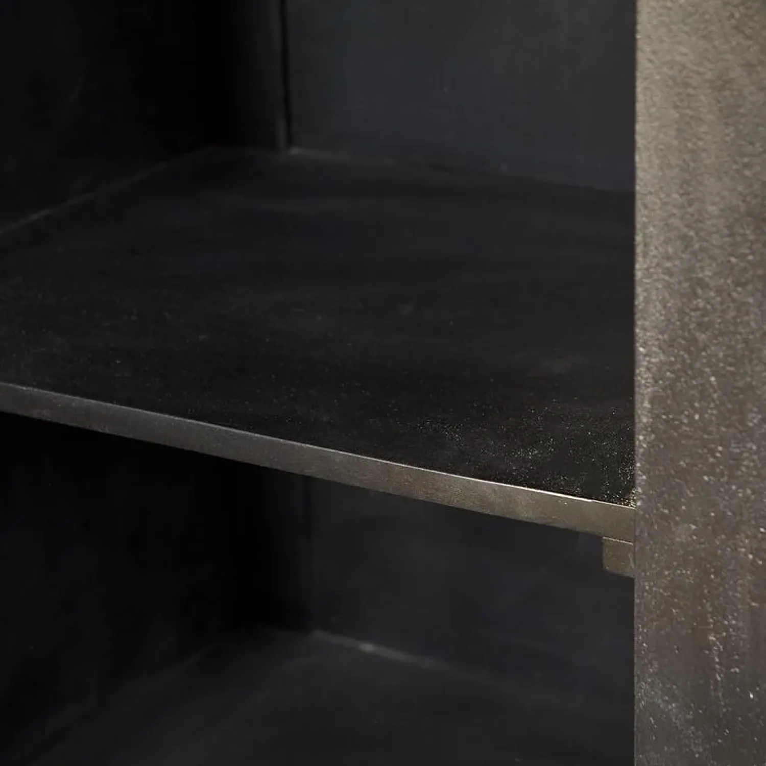 Furndea Dressoirs|Industriele Kasten|Dressoir Dortmund mangohout zwart 150cm