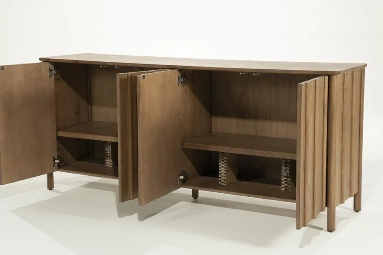 Eleonora Dressoirs|Industriele Kasten|Dressoir Jake bruin eikenhout 183cm