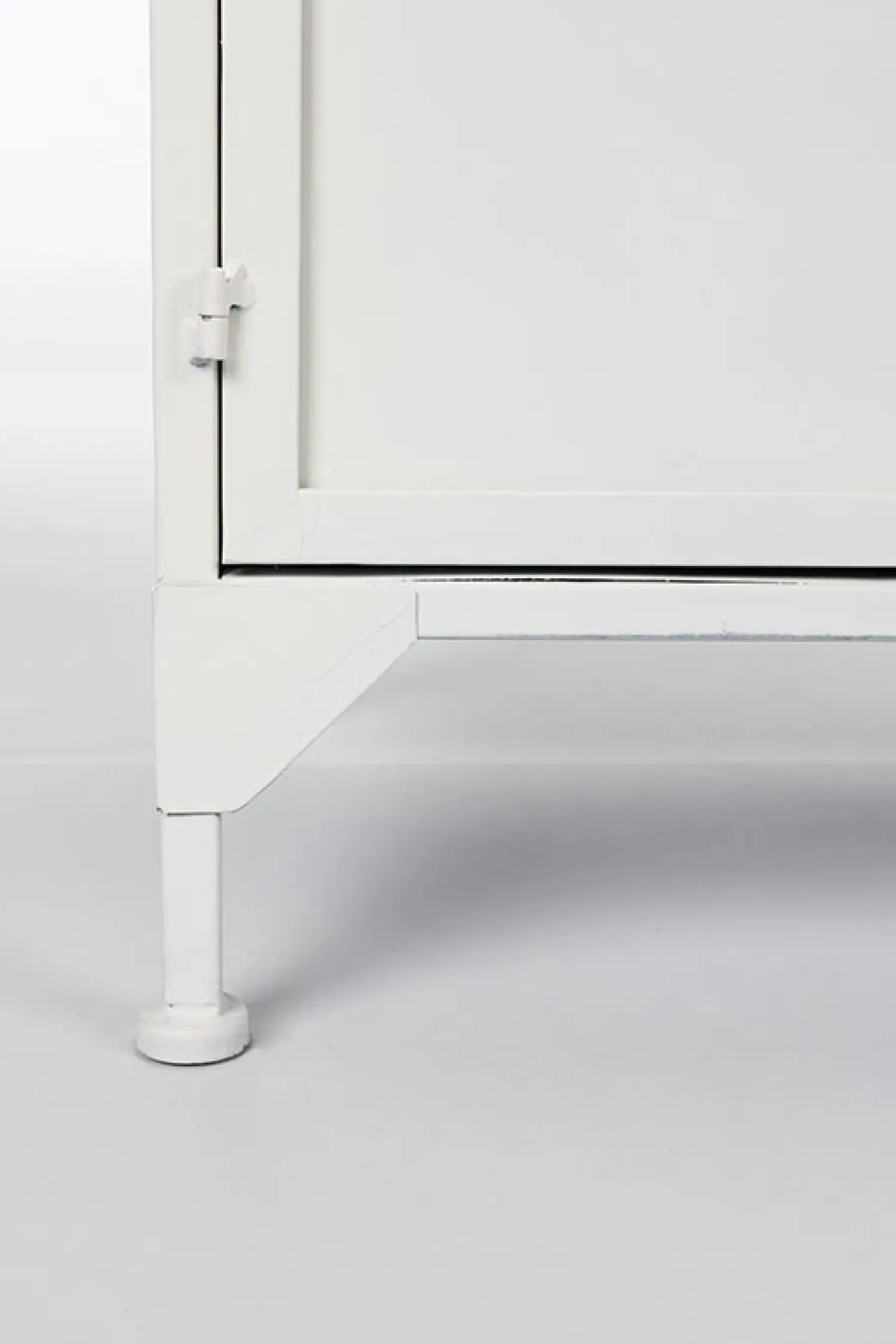 NORI Living Dressoirs|Industriele Kasten|Dressoir Miya laag