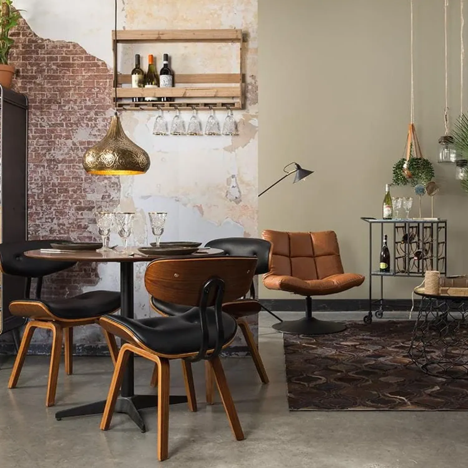 Dutchbone Eetkamerstoelen|Eetkamerstoel Blackwood Walnut