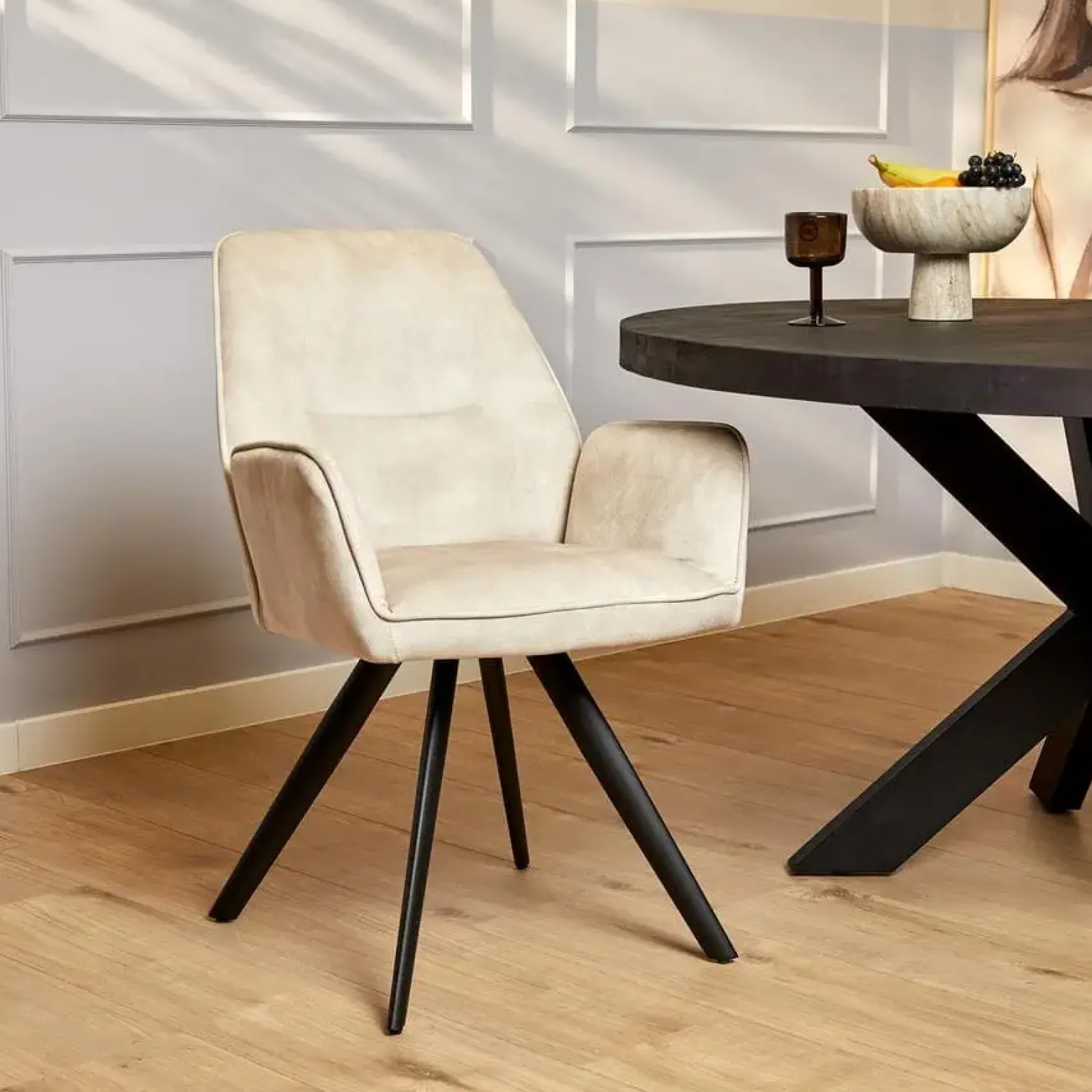 Furndea Eetkamerstoelen|Eetkamerstoel Brigitte Champagne