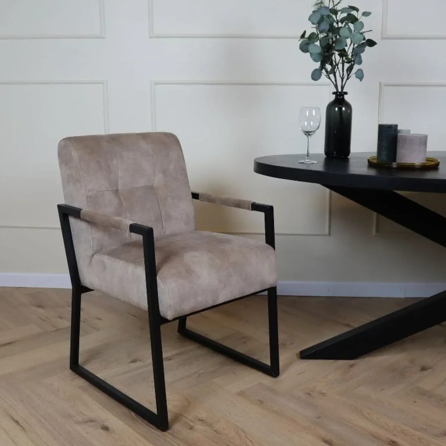Cavetown Eetkamerstoelen|Eetkamerbanken|Eetkamerstoel Eugene