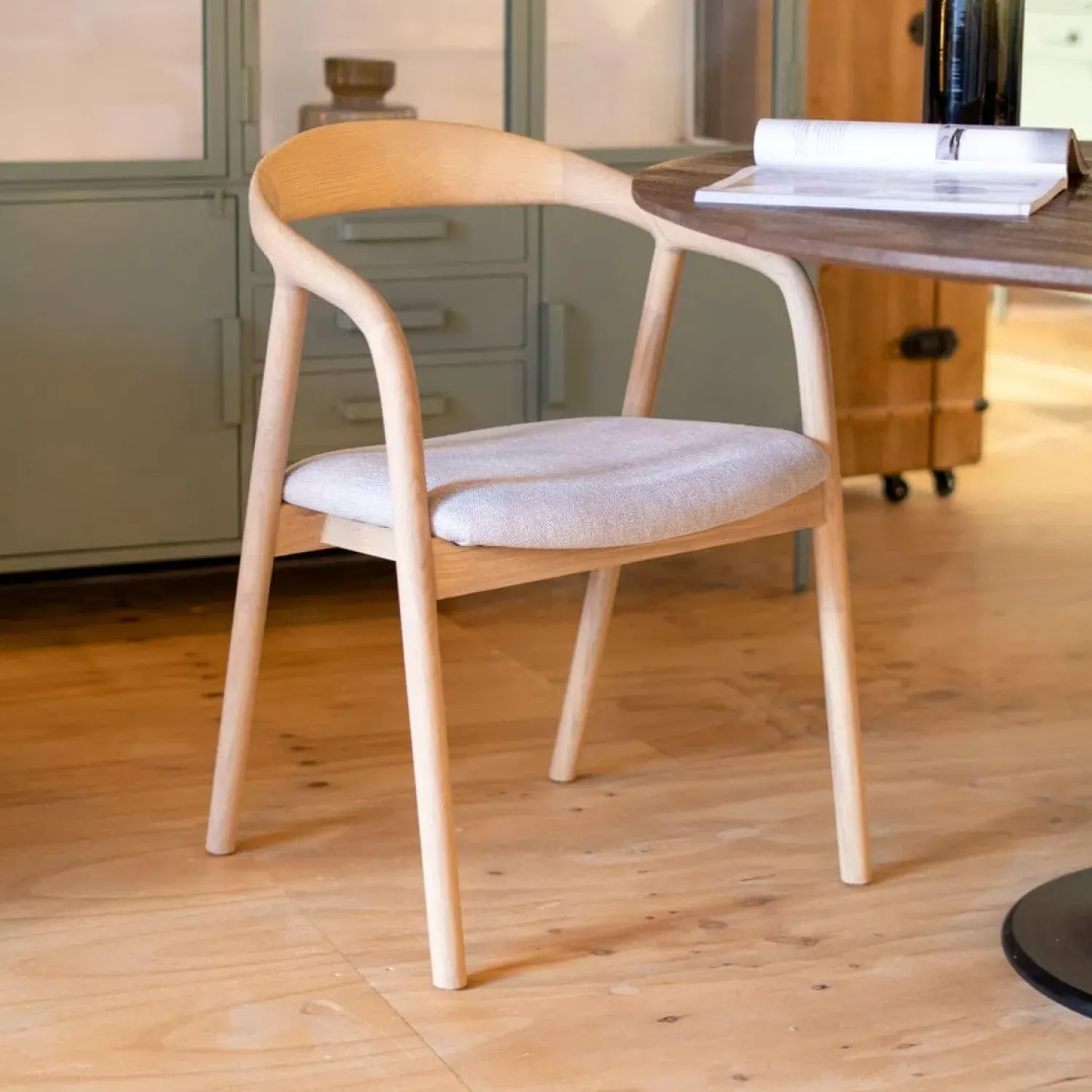 Eleonora Eetkamerstoelen|Eetkamerstoel Rayven Naturel