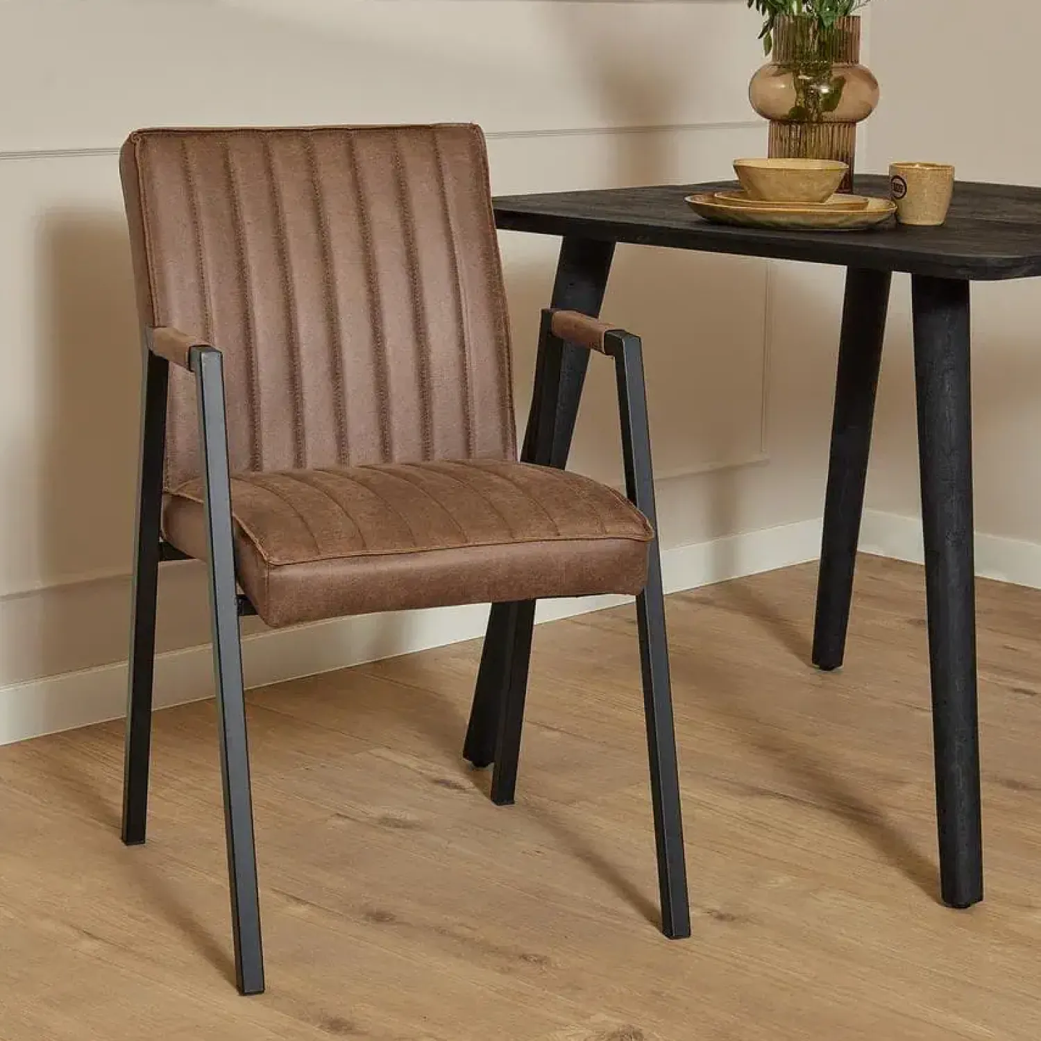 Furndea Eetkamerstoelen|Eetkamerstoel Ronda met armleuning bruin