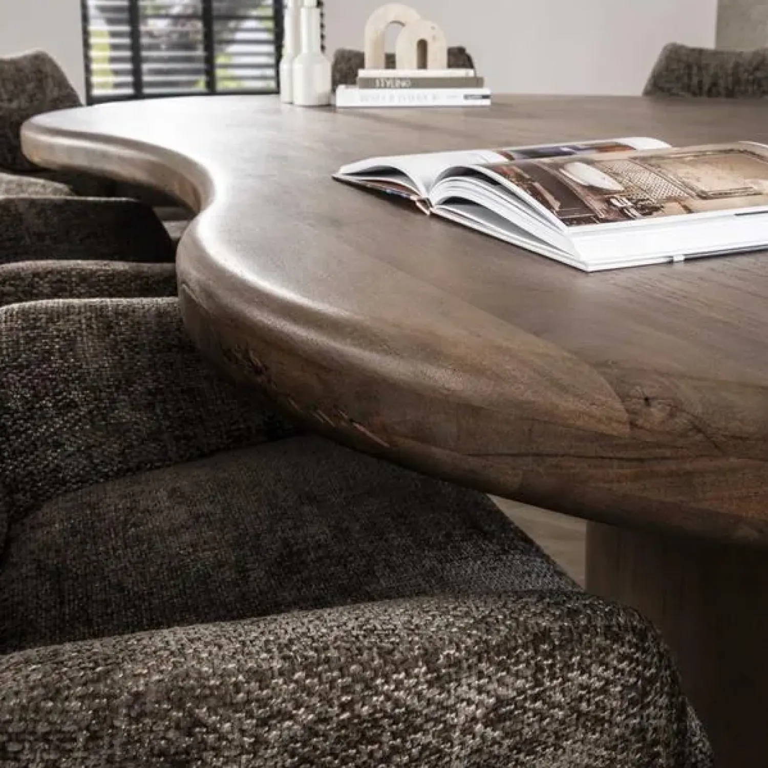 Kalfort Eettafels|Eettafel Andreas organisch Acaciahout 244cm