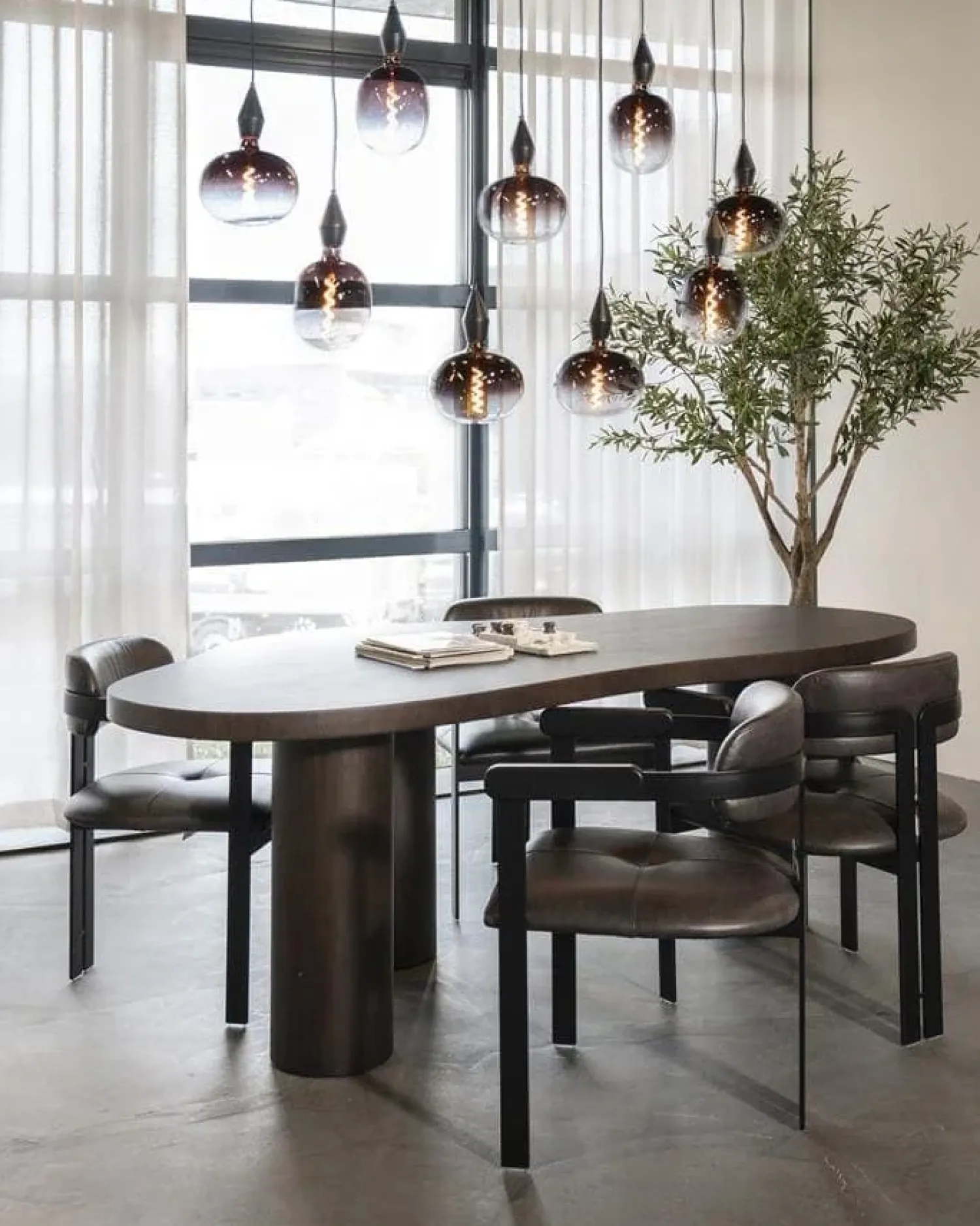 Eleonora Eettafels|Eettafel Bobbie Bruin 215cm