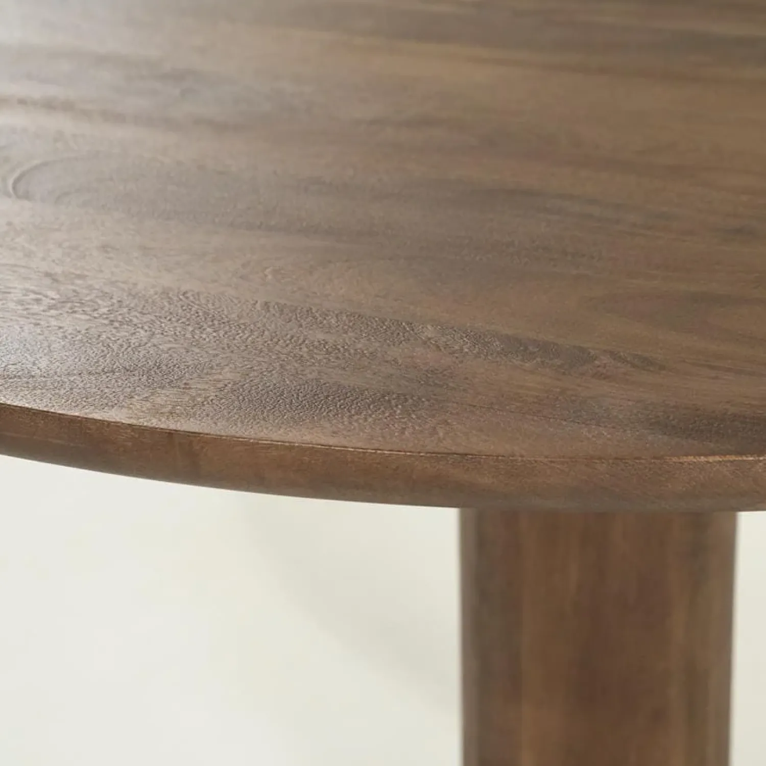 Eleonora Eettafels|Eettafel Coco rond Lichtbruin mangohout 130cm