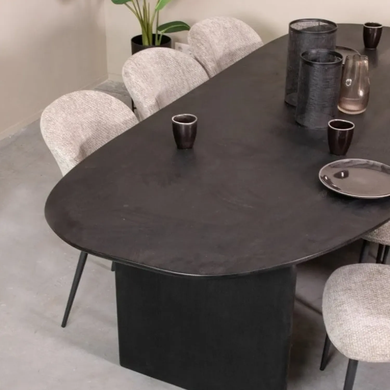 Label51 Eettafels|Eettafel Cooper Zwart Mangohout 250cm