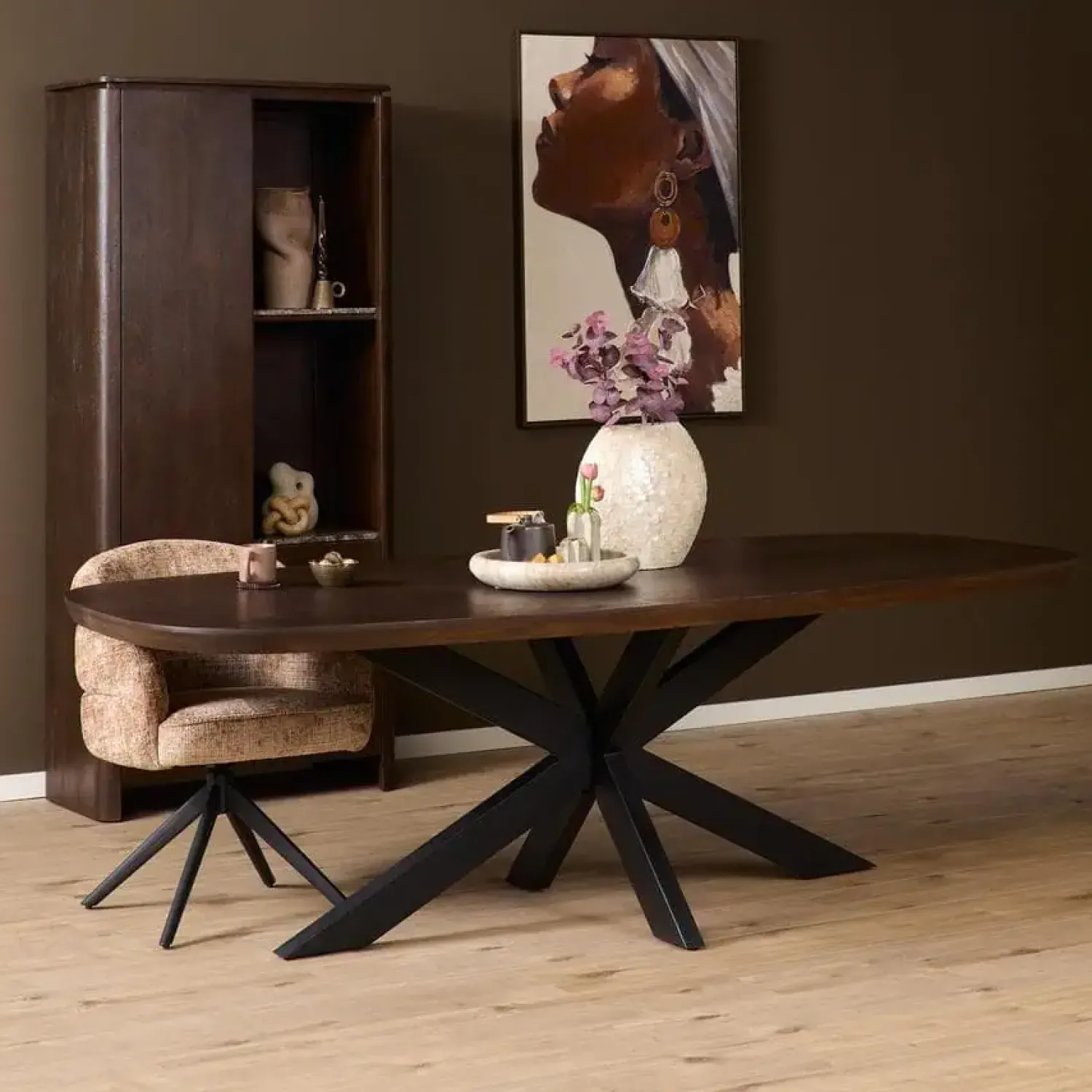Furndea Eettafels|Eettafel Martin Deens ovaal Walnoot Zwarte poot 280cm