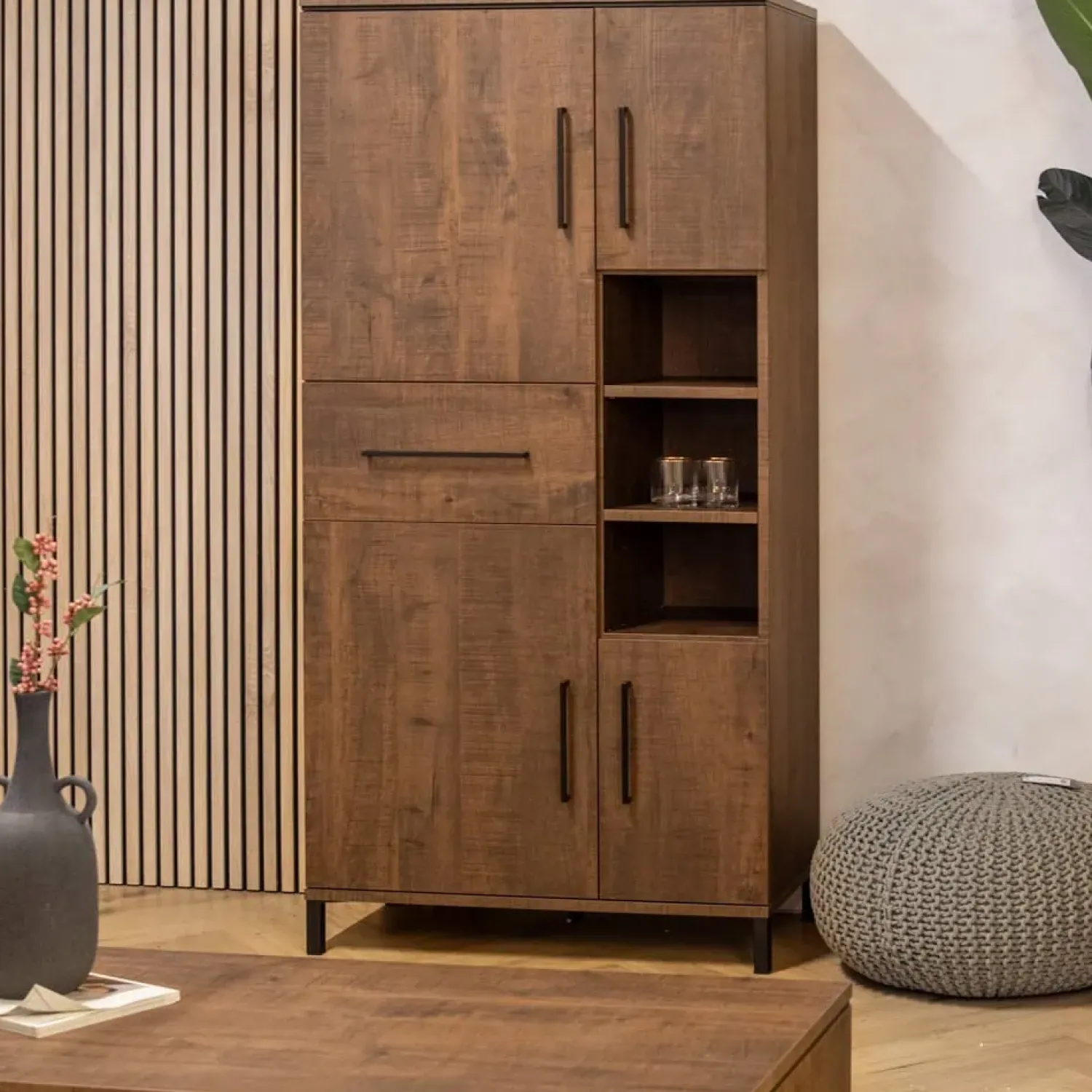 Maison Madera Wandkasten|Industriele Kasten|Elowen Wandkast hoog 4-deurs Donkerbruin 94cm