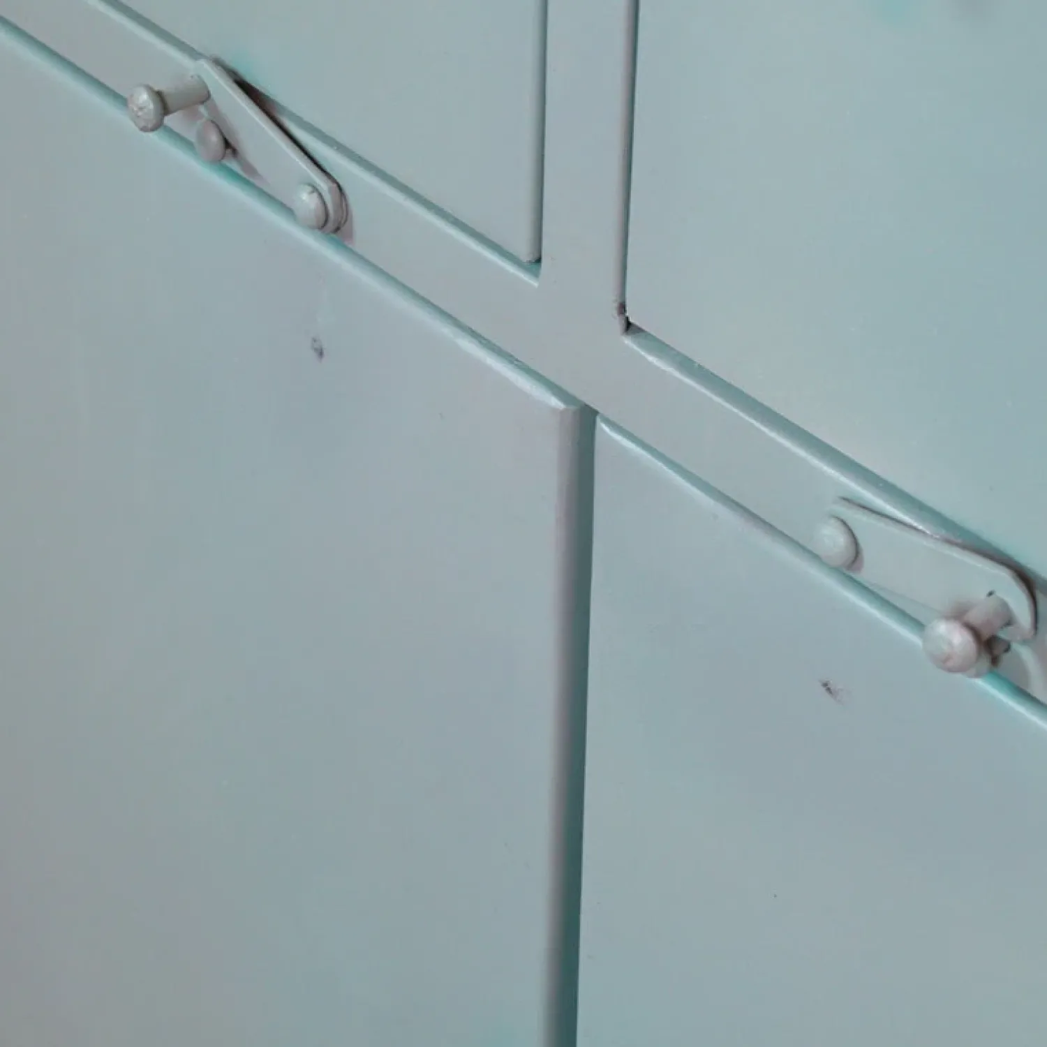 Cavetown Dressoirs|Industriele Kasten|Figue dressoir 180cm olijfgroen
