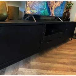 Cavetown Industriele Kasten|Tv Meubels|Figue tv meubel industrieel zwart metaal 240cm