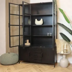 Cavetown Vitrinekasten|Industriele Kasten|Figue vitrinekast hoog zwart 136cm