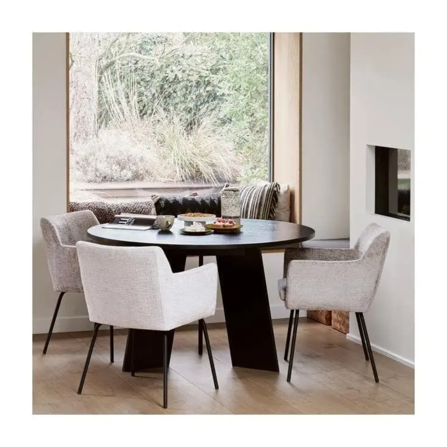 WOOOD Eettafels|Fries Eettafel rond eiken blacknight 129cm