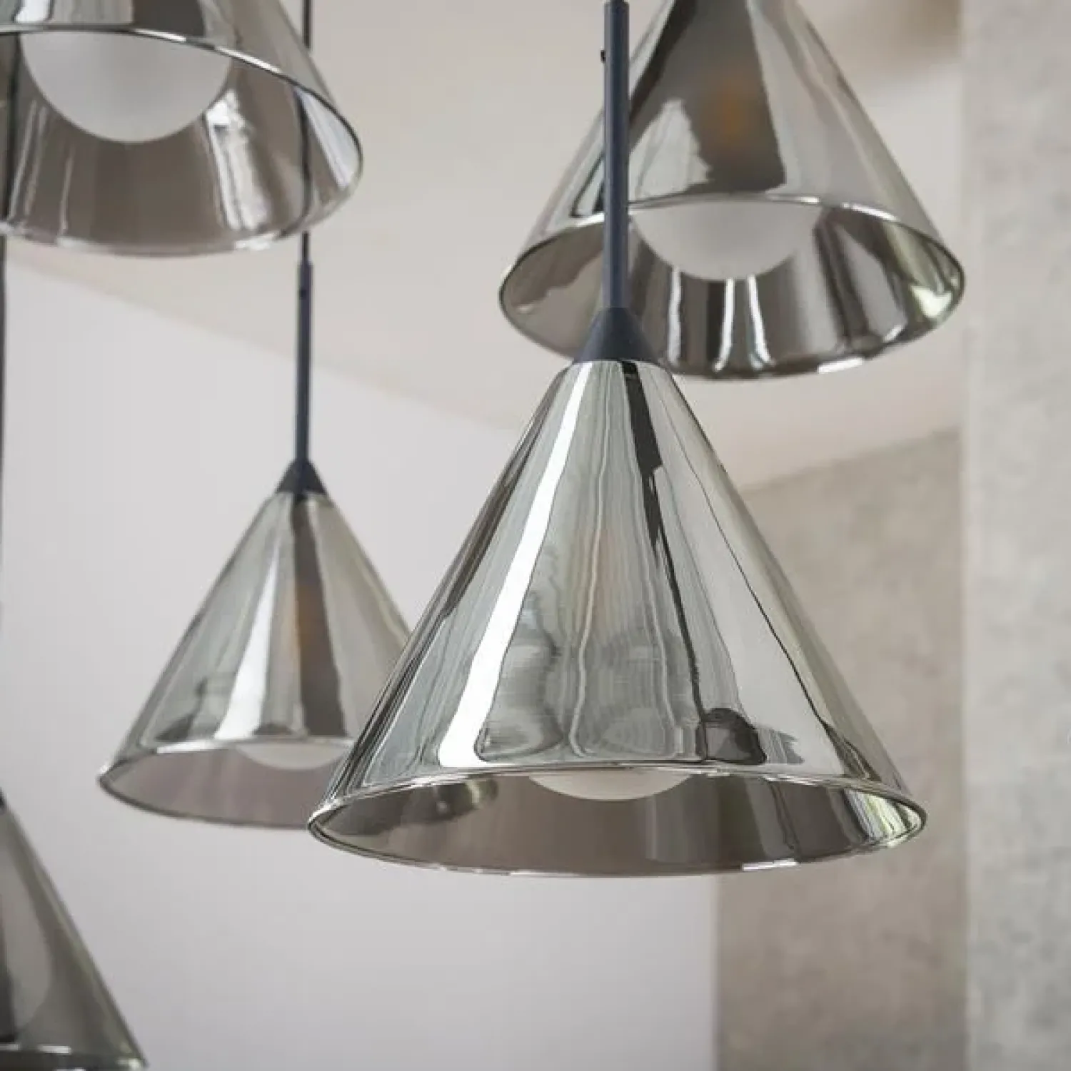 Kalfort Hanglampen|Glazen Hanglamp|Indra 9-lichts Hanglamp Smoke