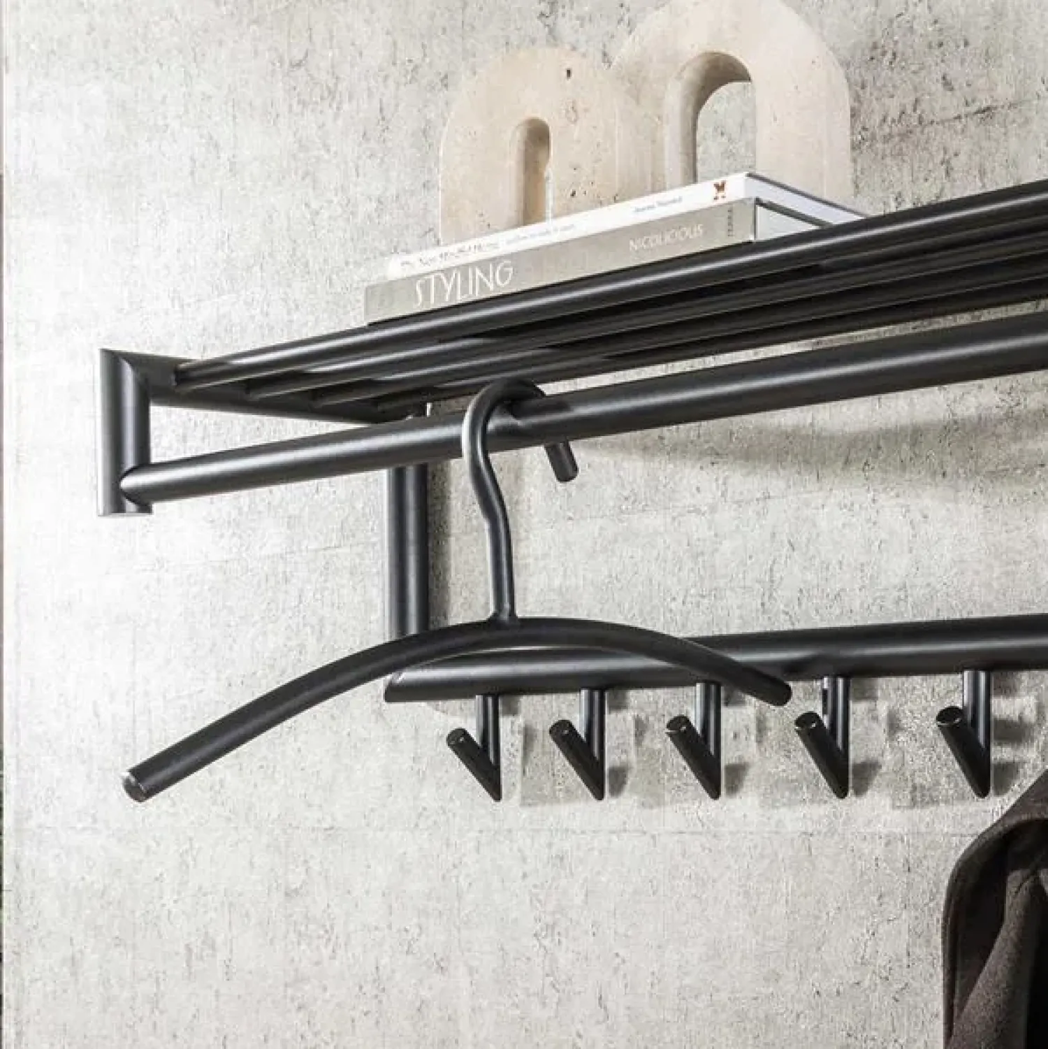 Kalfort Kledinghangers|Jacob Kledinghangers gun metal set van 6