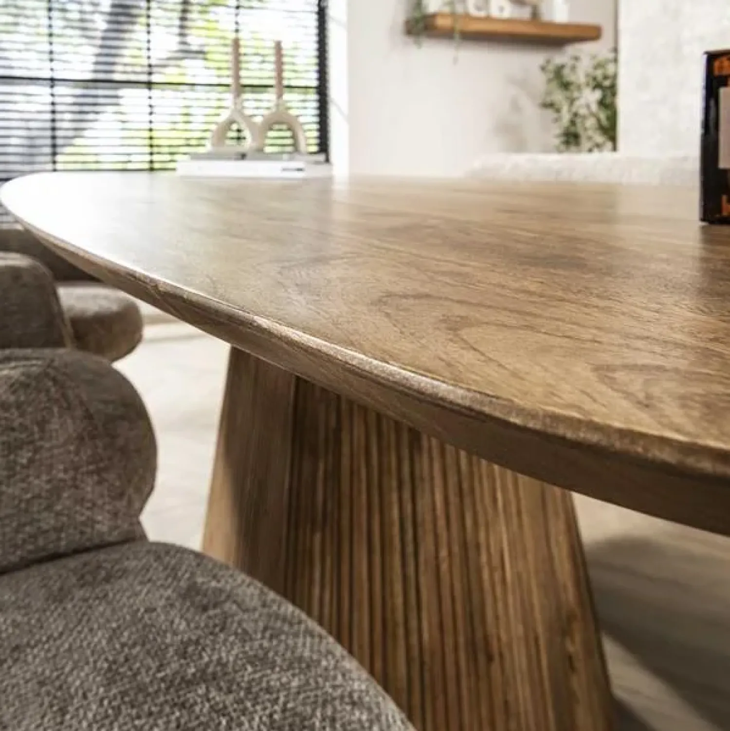 Kalfort Eettafels|Jean Eettafel Deens ovaal Mangohout 215cm