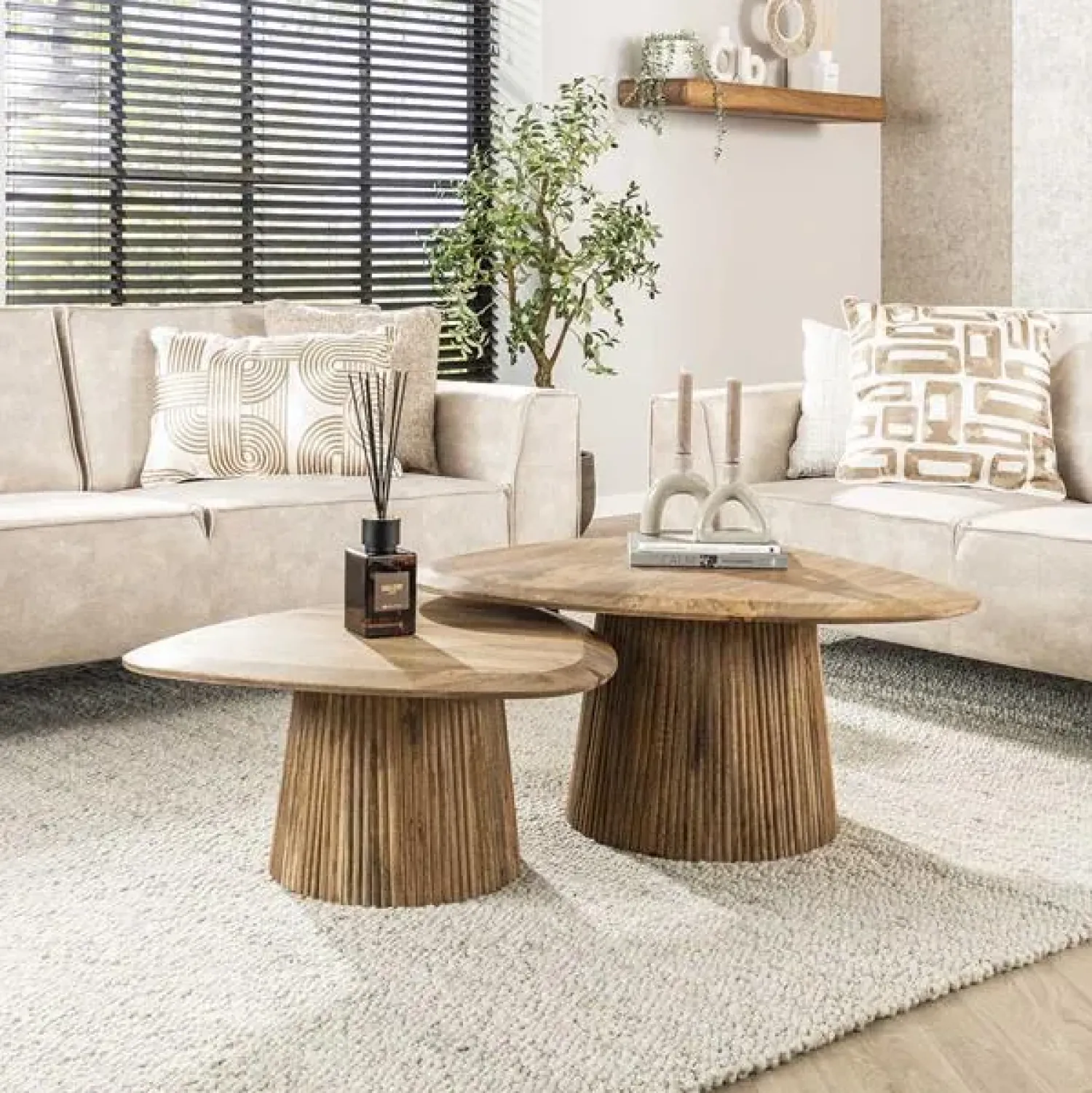 Kalfort Salontafels|Jean Salontafel set van 2 driehoekig Mangohout
