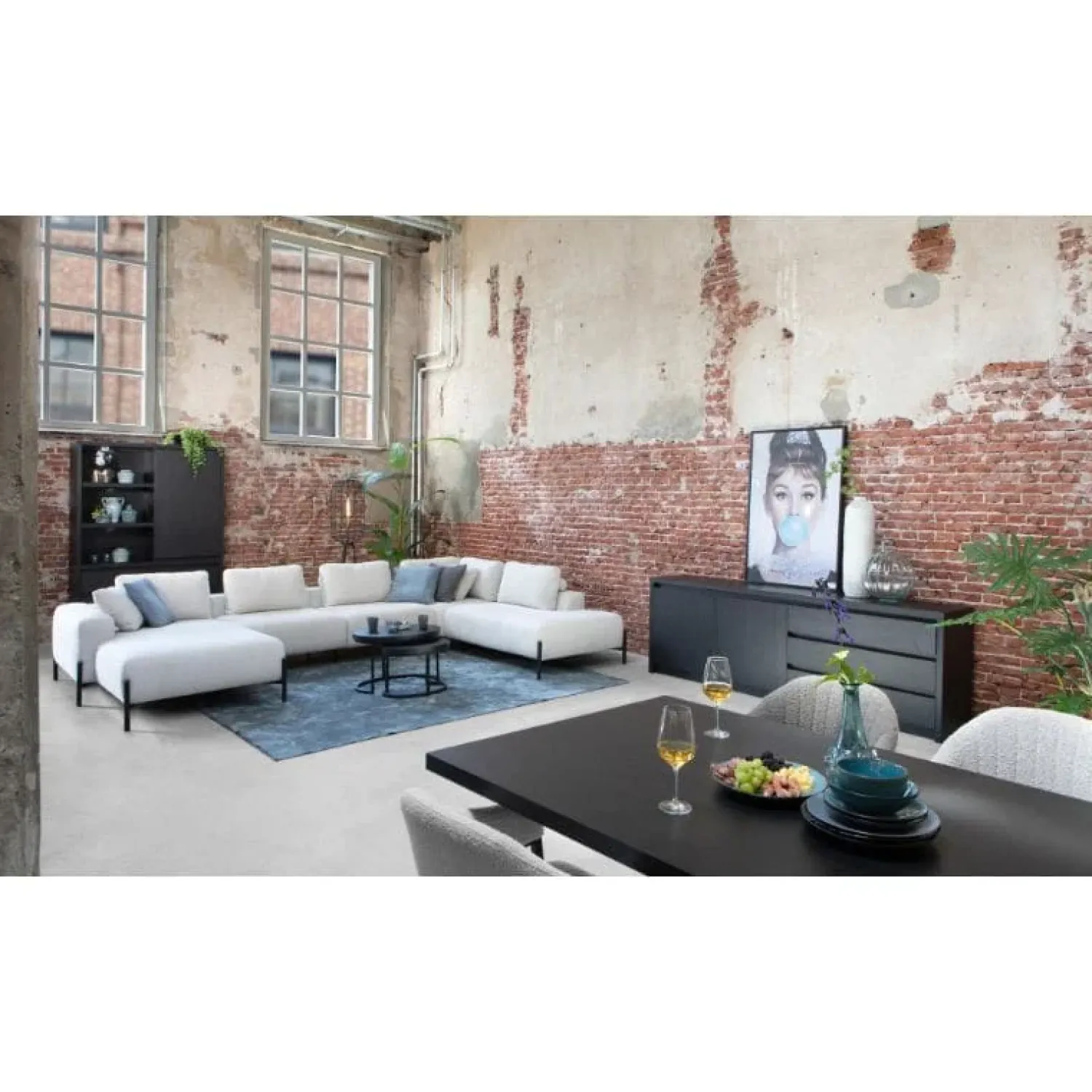 Maison Madera Vakkenkasten|Industriele Kasten|Kiara Vakkenkast 2-deur 3-vaks Zwart 138cm