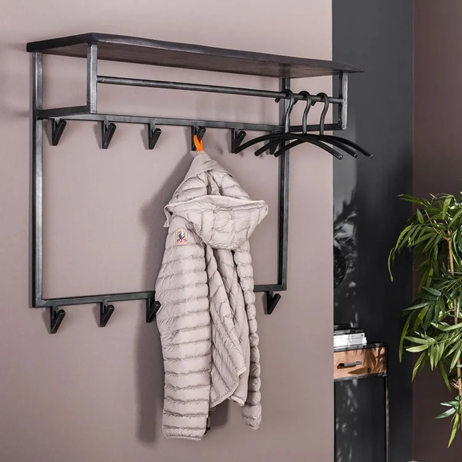 Kalfort Kapstokken|Lanco kapstok hoog industrieel 100cm 12 haken zwart