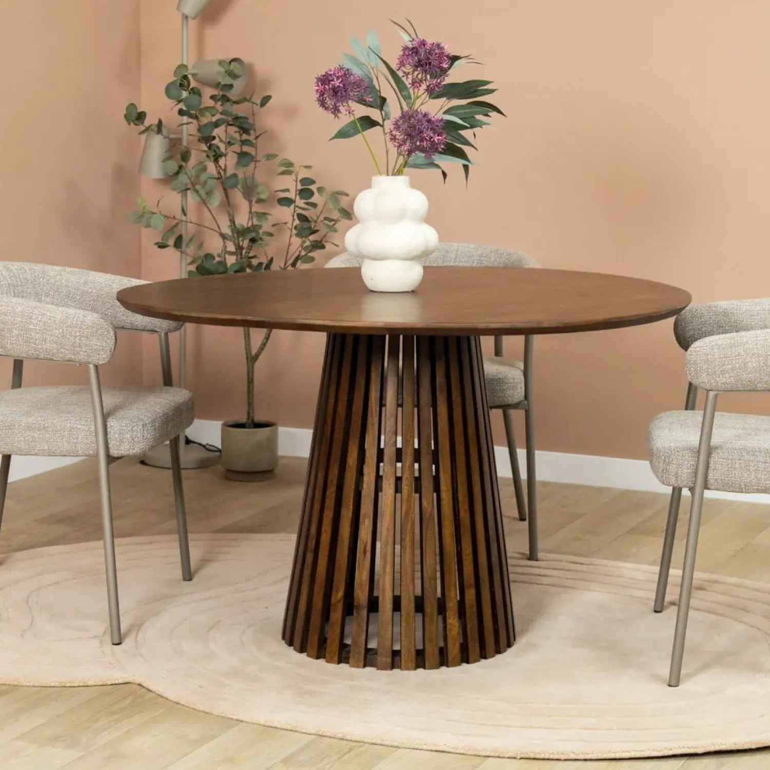 Vane Living Eettafels|Linea Eettafel rond Bruin 130cm