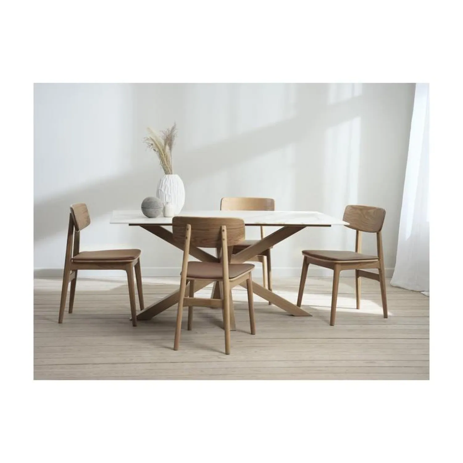 LykkeHome Eetkamerstoelen|Liva Eetkamerstoel tan PU