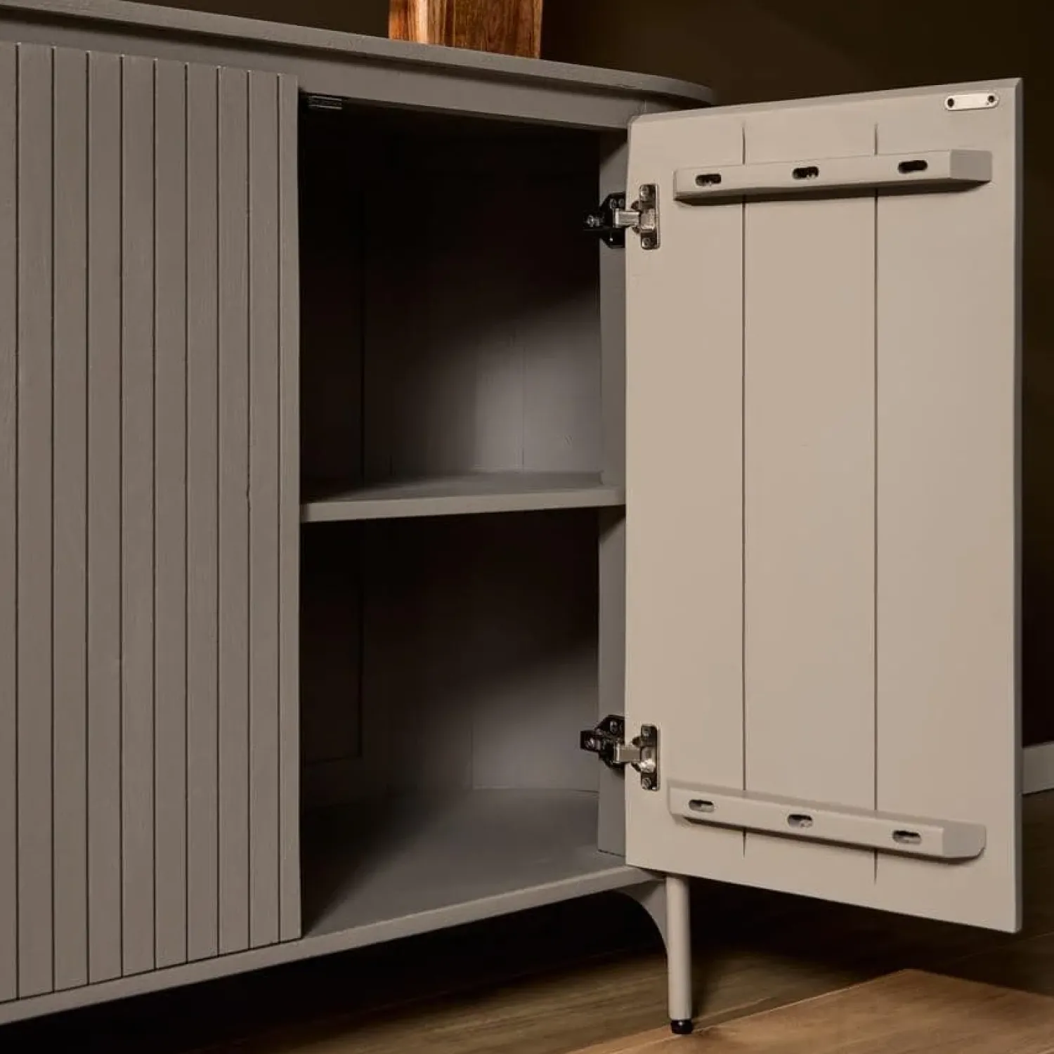 Furndea Dressoirs|Industriele Kasten|Livia Dressoir Taupe 210cm