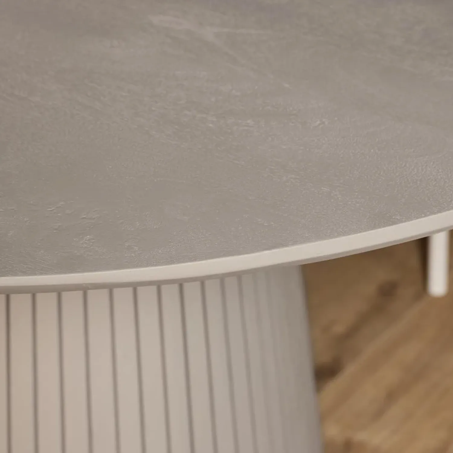 Furndea Eettafels|Livia Eettafel Rond Taupe 130cm