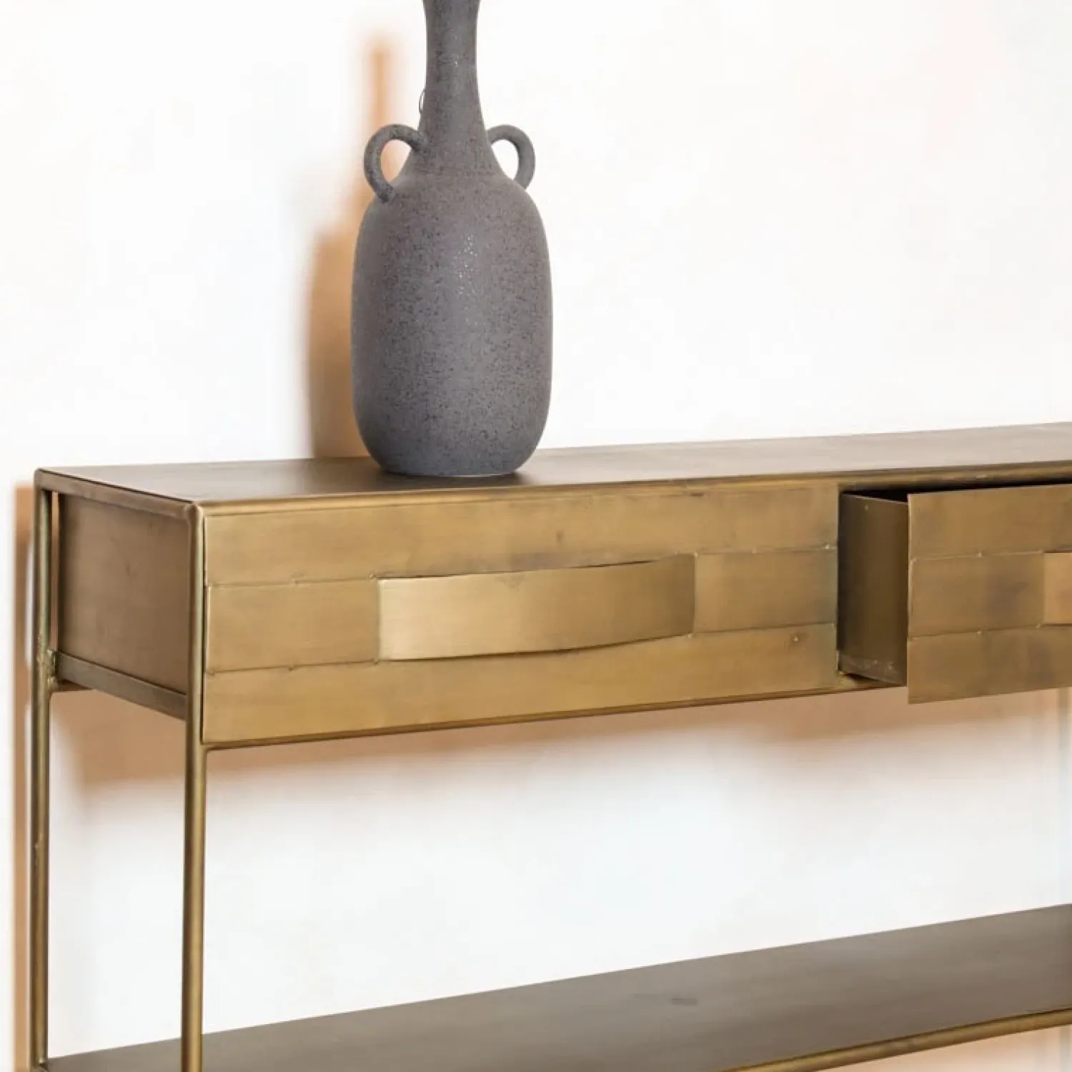 PTMD Sidetables|Loua sidetable goud 119,5cm