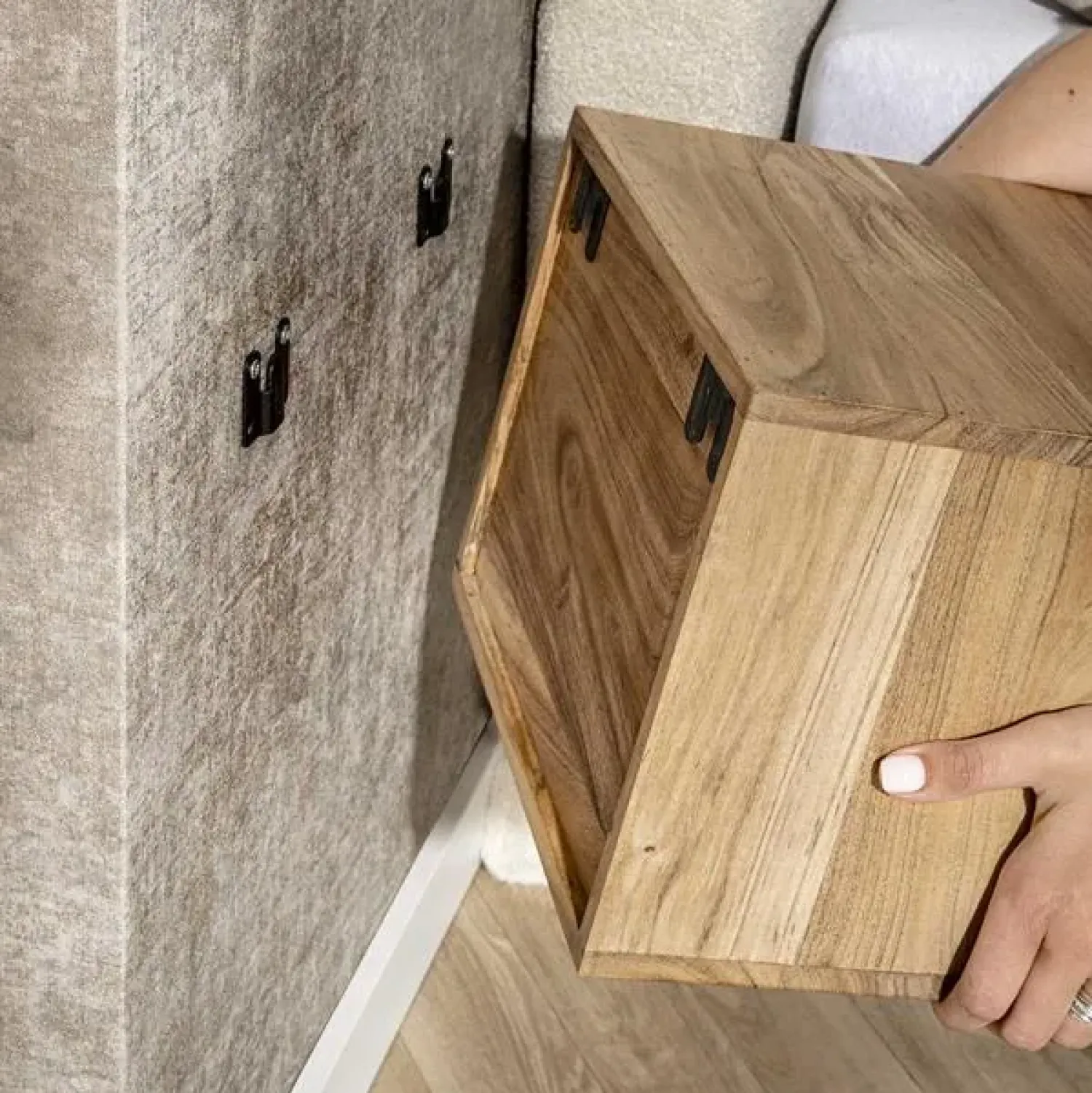 Kalfort Nachtkastjes|Industriele Kasten|Lugano Zwevend Nachtkastje Acaciahout naturel 35cm
