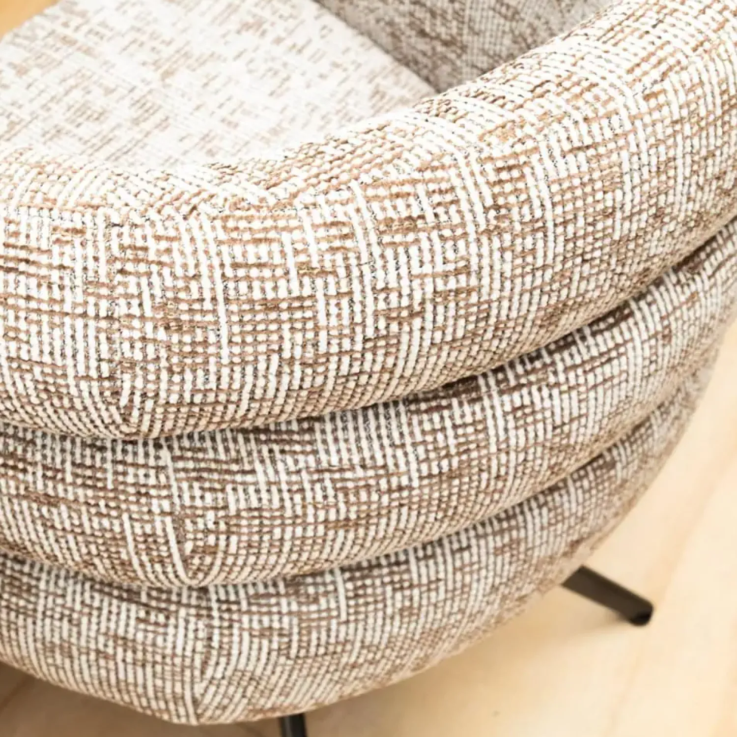 Vellori Design Eetkamerstoelen|Marconi Eetkamerstoel - be fine nature 01 Moon 360 anodic bruin