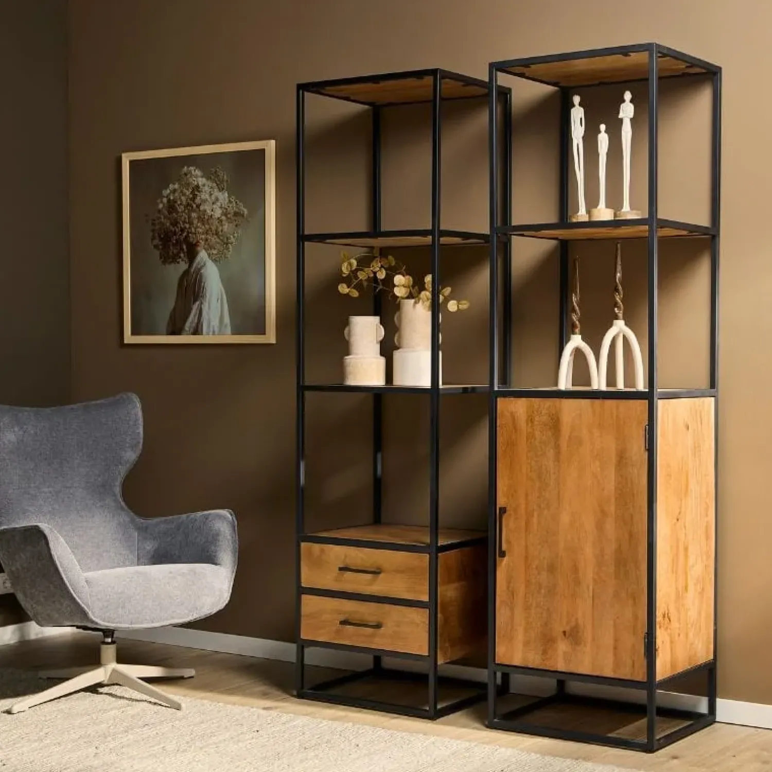 Furndea Boekenkasten|Industriele Kasten|Morada boekenkast industrieel Warm mangohout 1-deurs 55cm