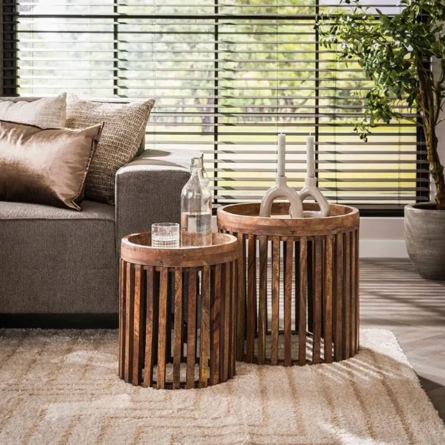 Kalfort Bijzettafels|Namra bijzettafel set van 2 mangohout