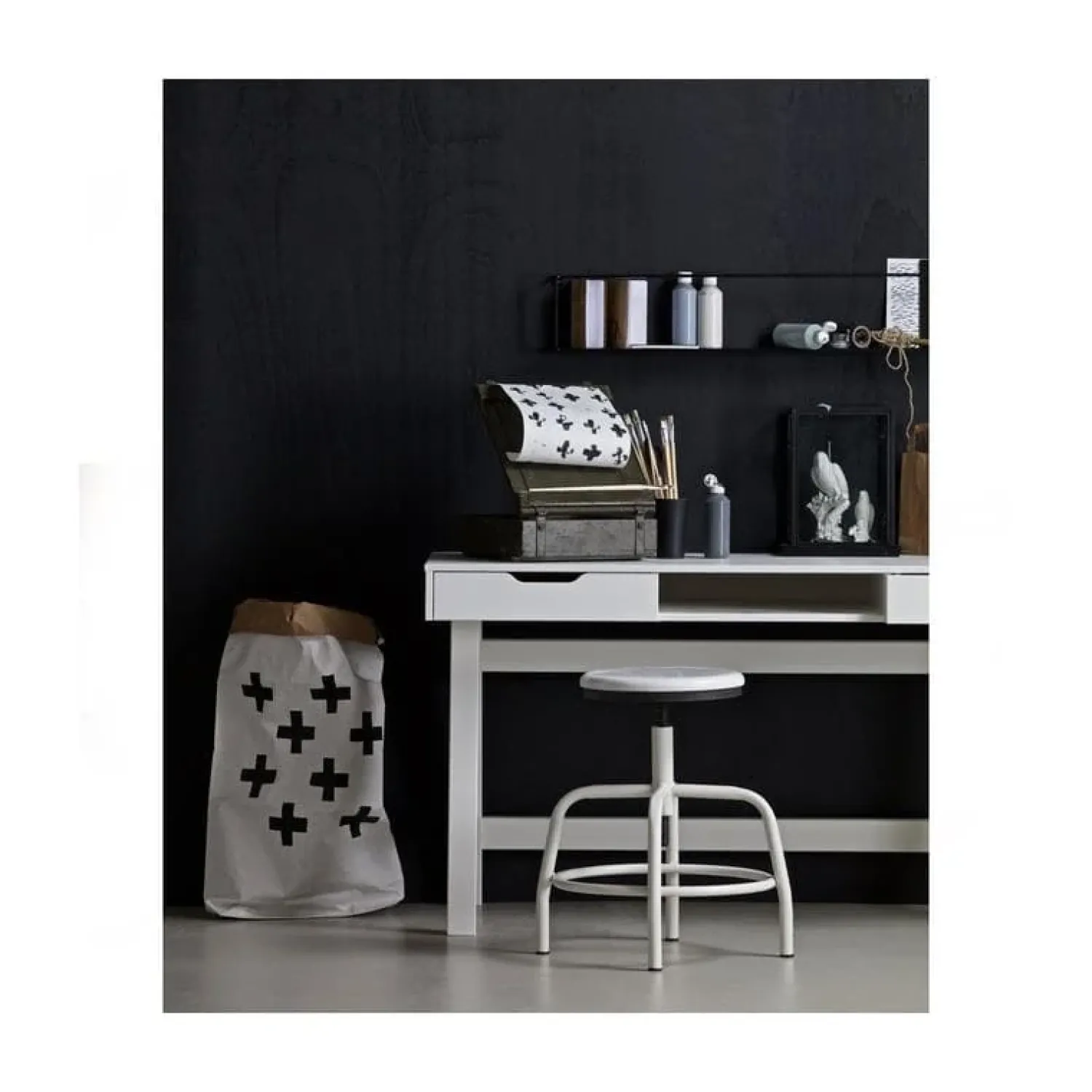 WOOOD Bureautafels|Nikki Bureau Dennenhout Wit 140cm