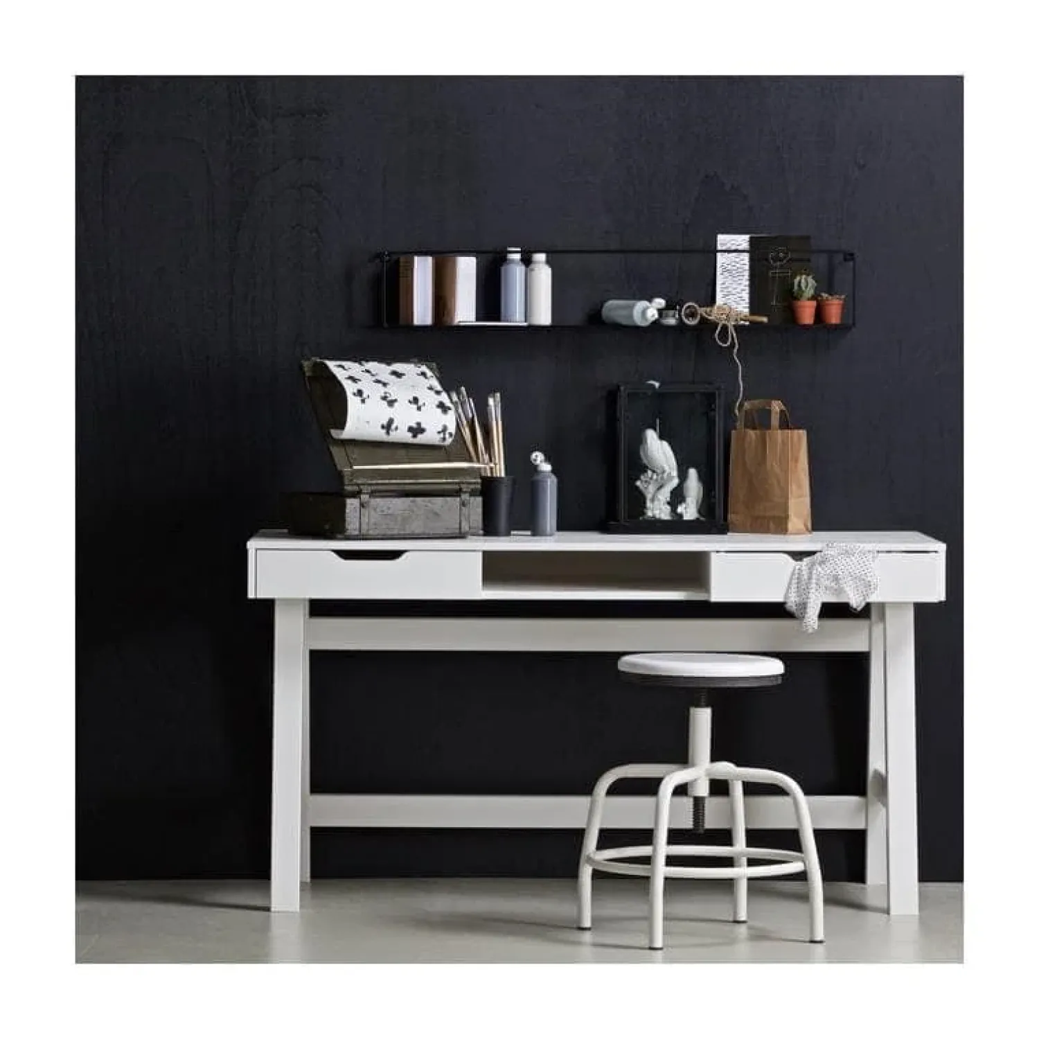 WOOOD Bureautafels|Nikki Bureau Dennenhout Wit 140cm