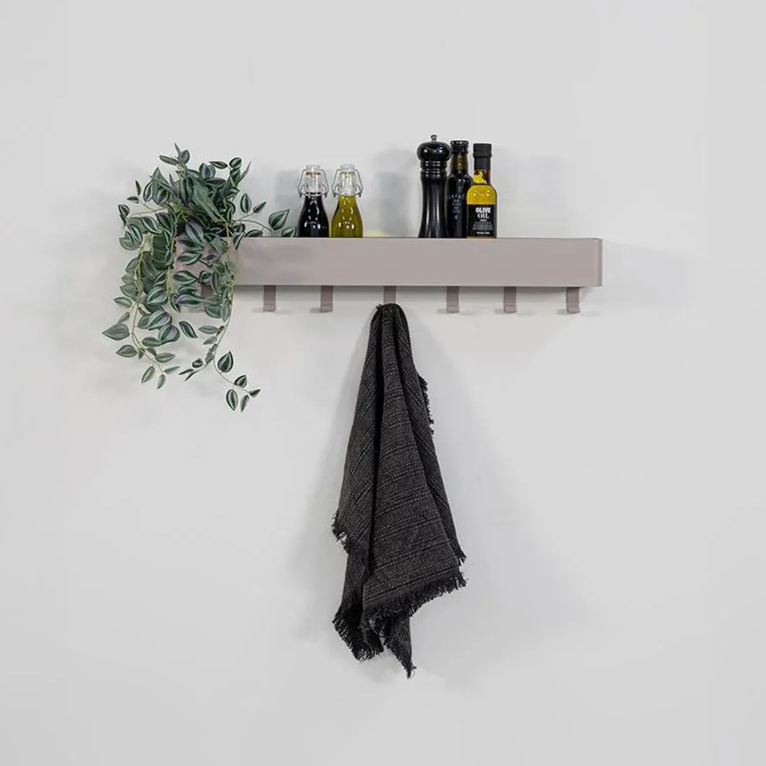 Redin Design Kapstokken|Nolan 7 Wandkapstok Taupe 72cm